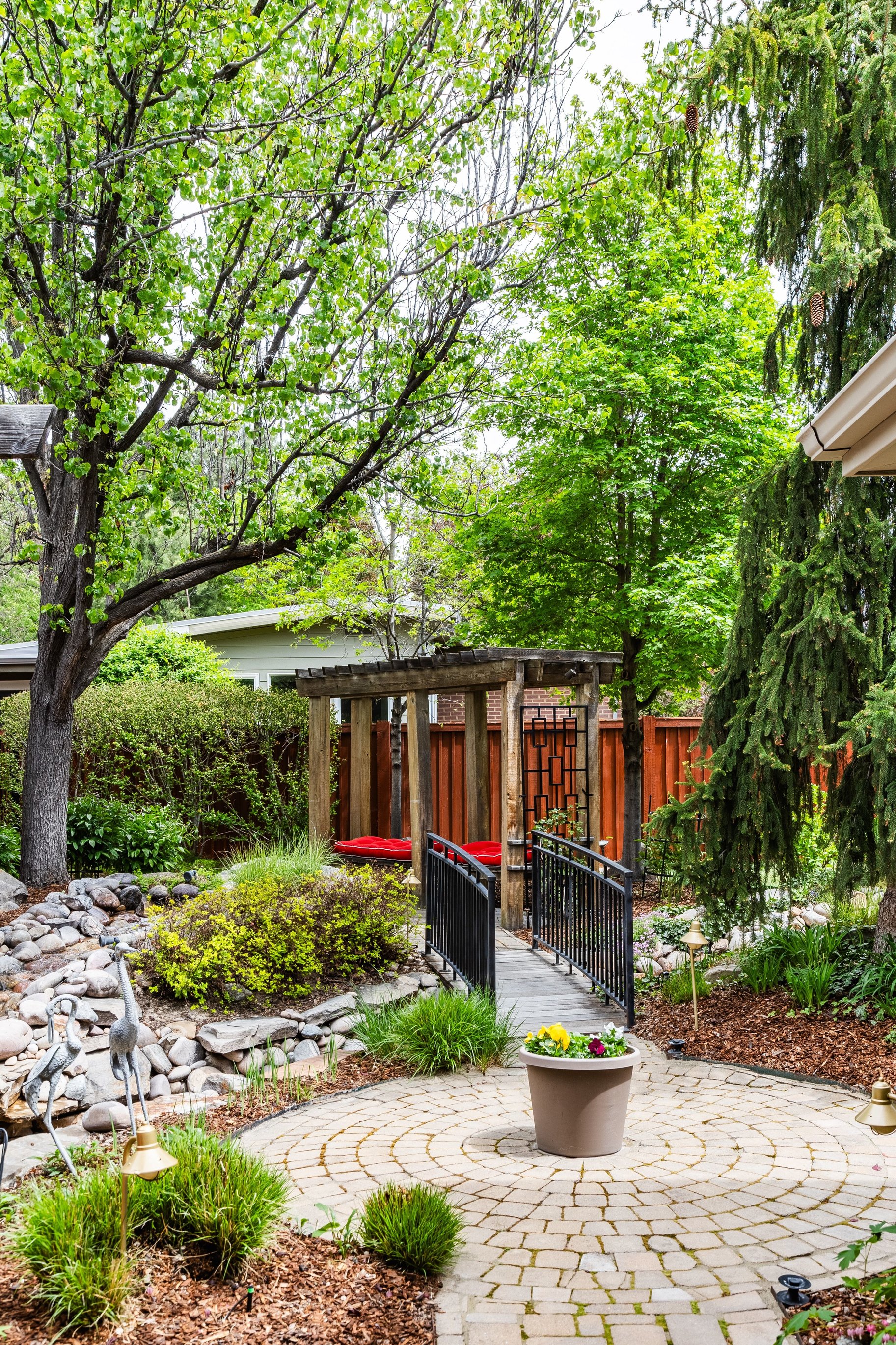  Exquisite Craftsman Jewel Box in the Heart of Millcreek - 物件實景