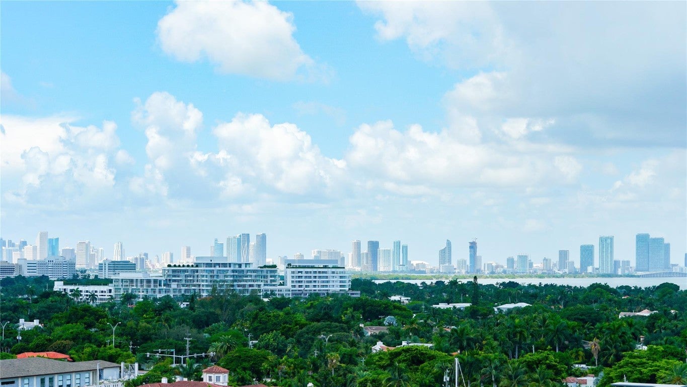 Miami Beach, Florida, 33140, United States, 2 Bedrooms Bedrooms, ,2 BathroomsBathrooms,Residential,For Sale,1974781