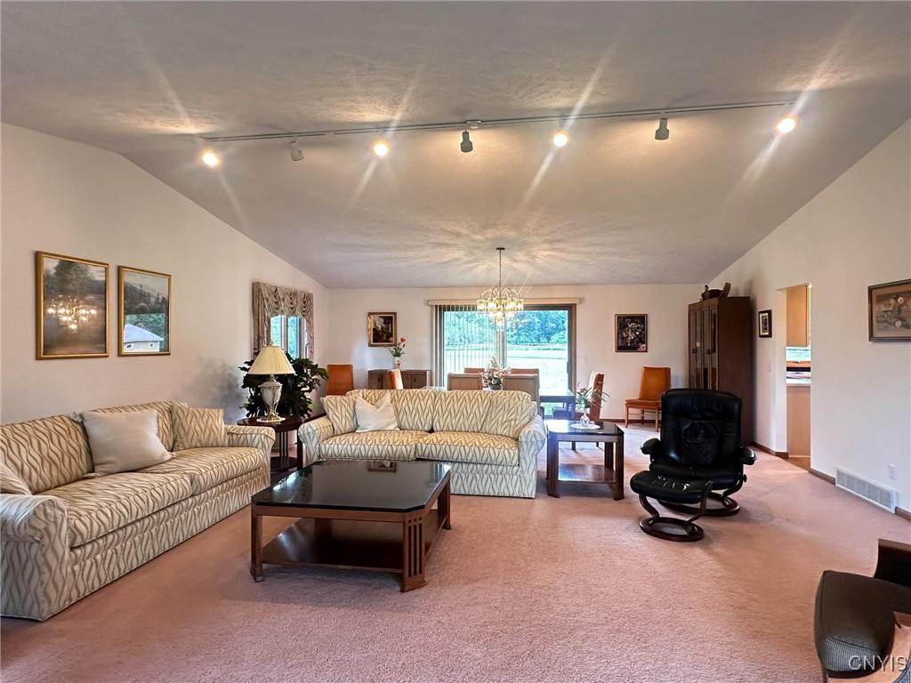 Oneida, New York, 13421, United States, 3 Bedrooms Bedrooms, ,2 BathroomsBathrooms,Residential,For Sale,1940517