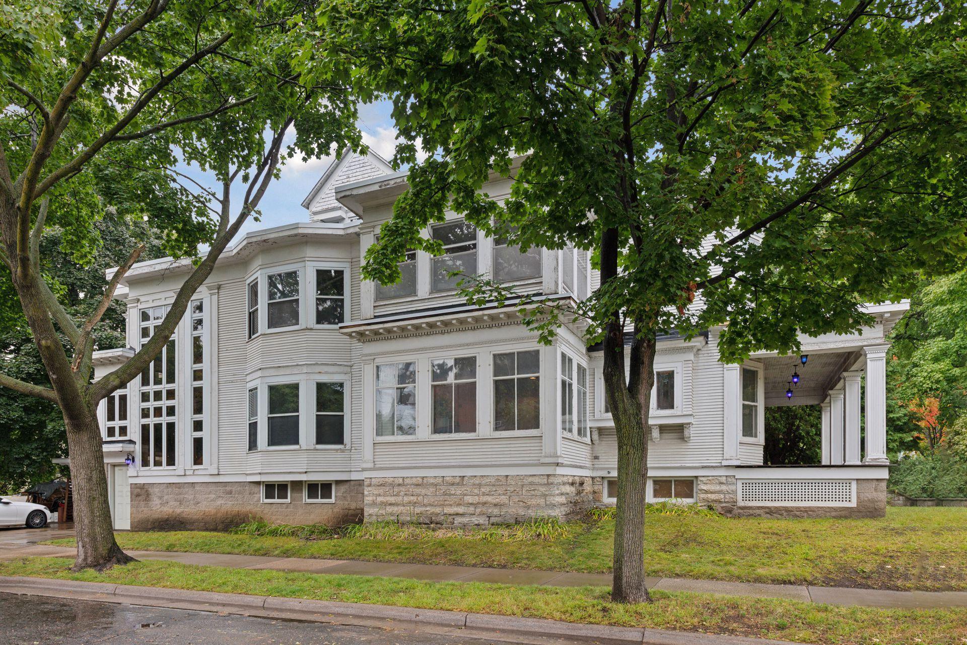 Minneapolis, Minnesota, 55403, United States, ,Residential,For Sale,1948501