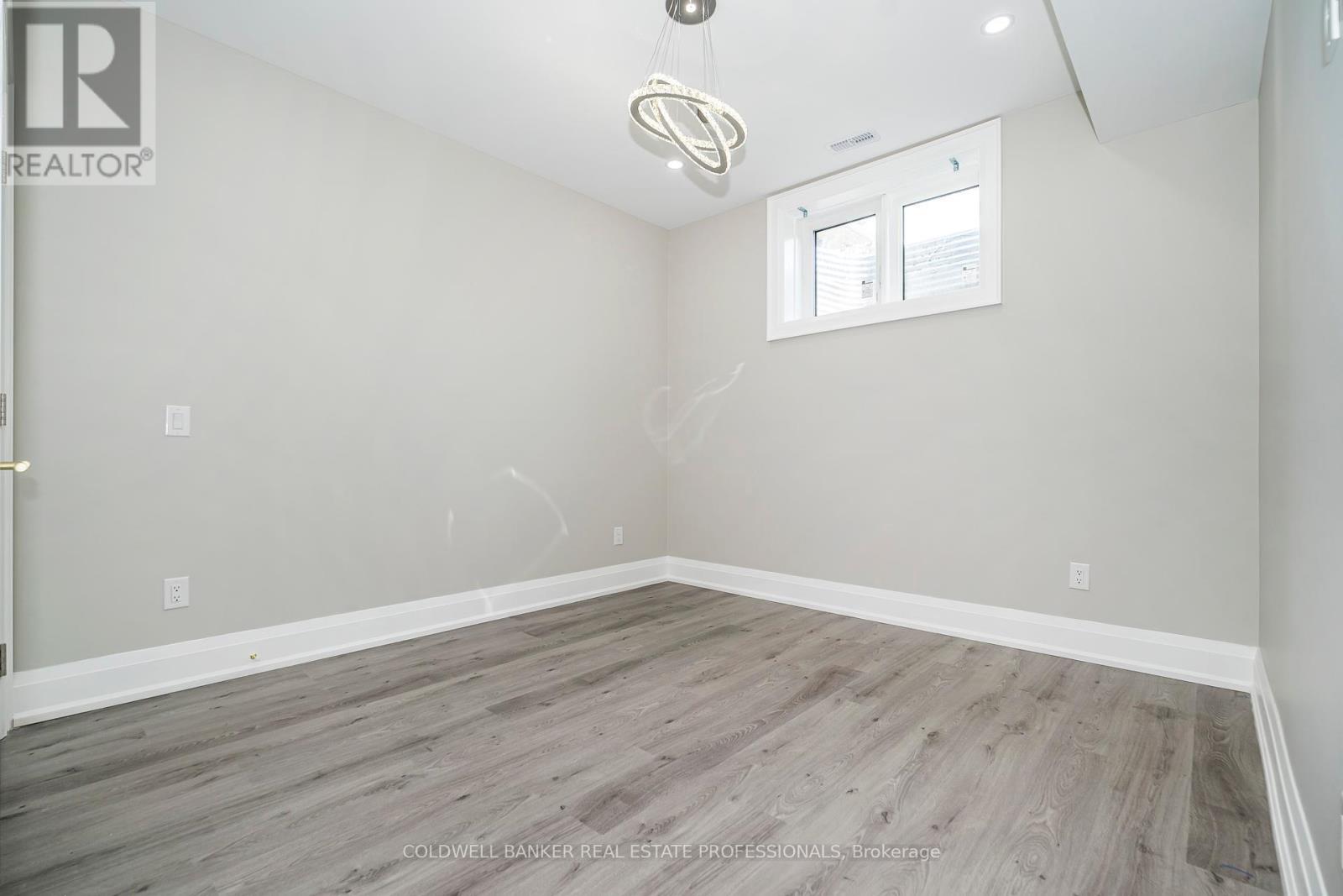 TORONTO (WEXFORD-MARYVALE), Ontario, M1R 3X4, CA, 8 Bedrooms Bedrooms, ,7 BathroomsBathrooms,Residential,For Sale,1951163