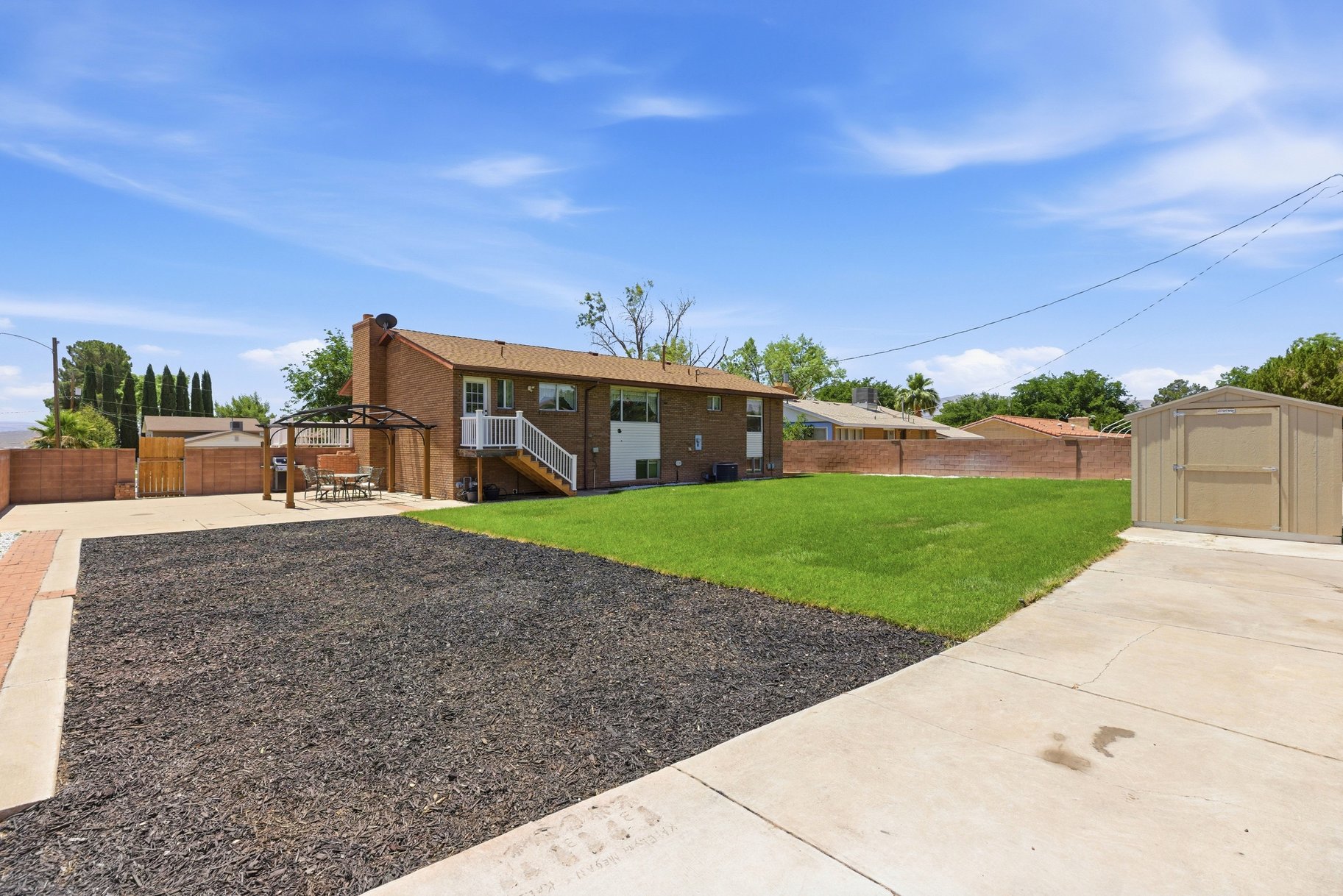  Beautiful Large Corner Lot in Santa Clara Utah__Lots of RV Parking - 物件實景
