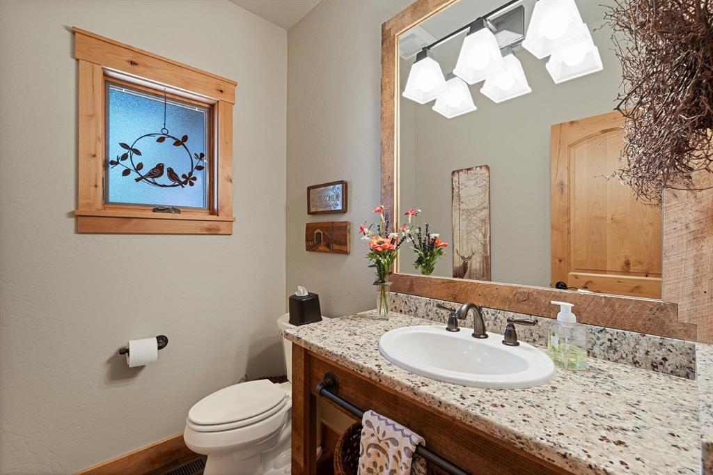 Durango, Colorado, 81301, United States, 4 Bedrooms Bedrooms, ,2 BathroomsBathrooms,Residential,For Sale,1795350