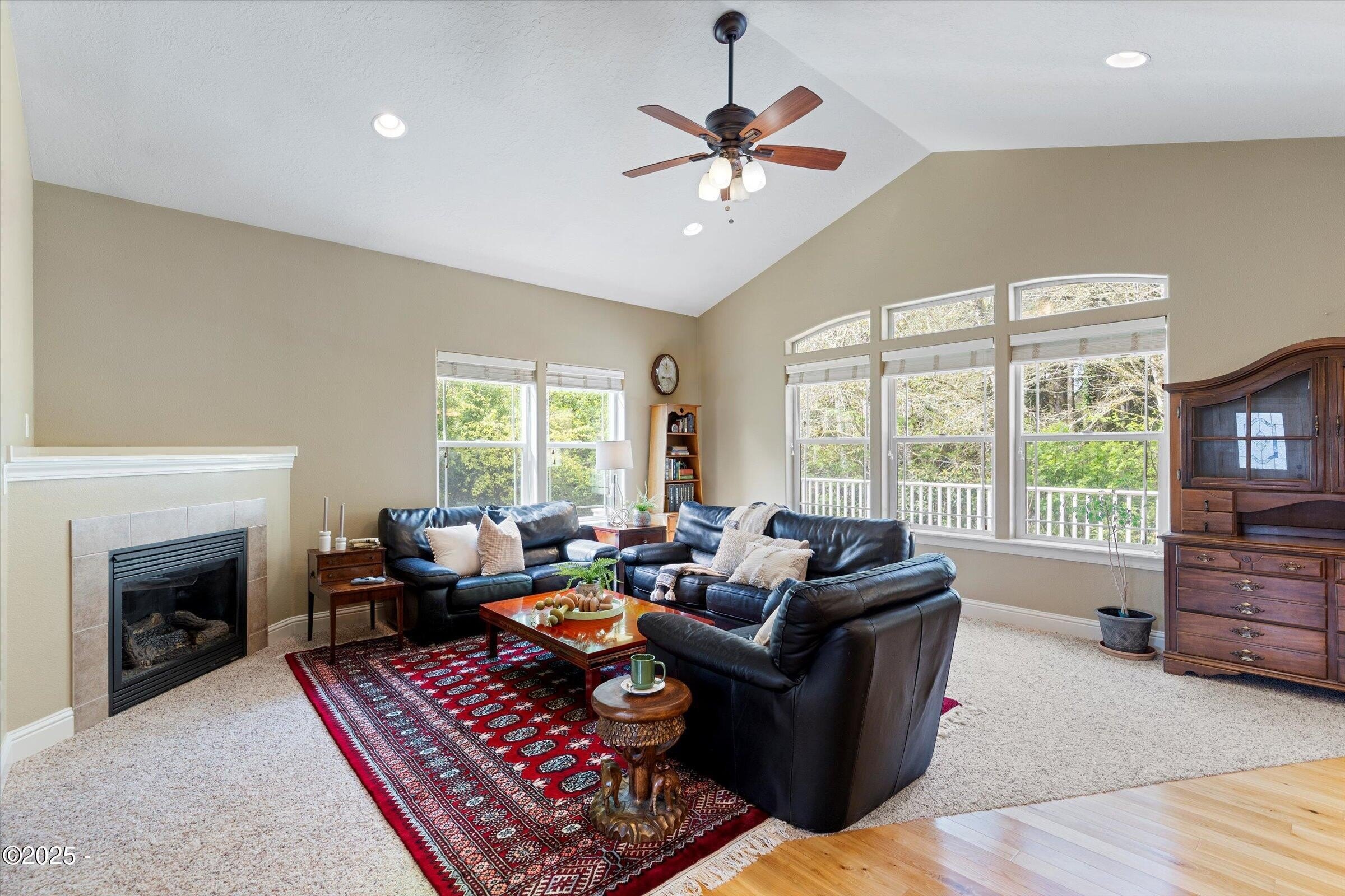 Lincoln City, Oregon, 97367, United States, 3 Bedrooms Bedrooms, ,Residential,For Sale,1941773