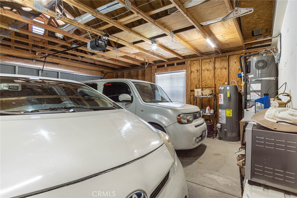 Apple Valley, California, 92308, United States, 4 Bedrooms Bedrooms, ,2 BathroomsBathrooms,Residential,For Sale,1974217