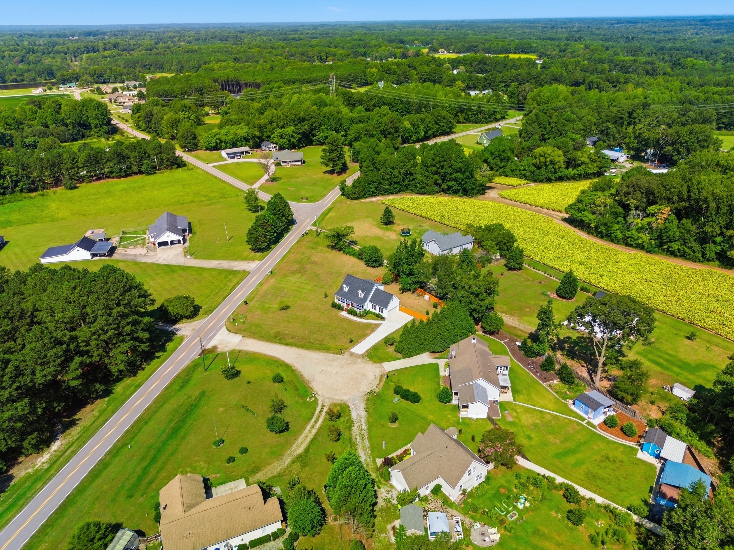  15 Davis Circle Drive, Zebulon, NC 27597 - 物件實景