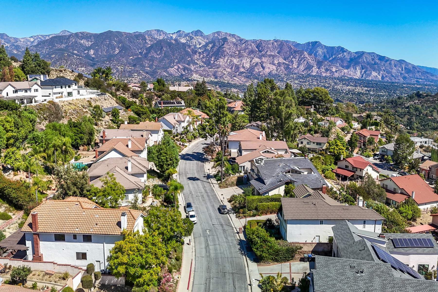  2440 Flintridge Drive - 物件實景