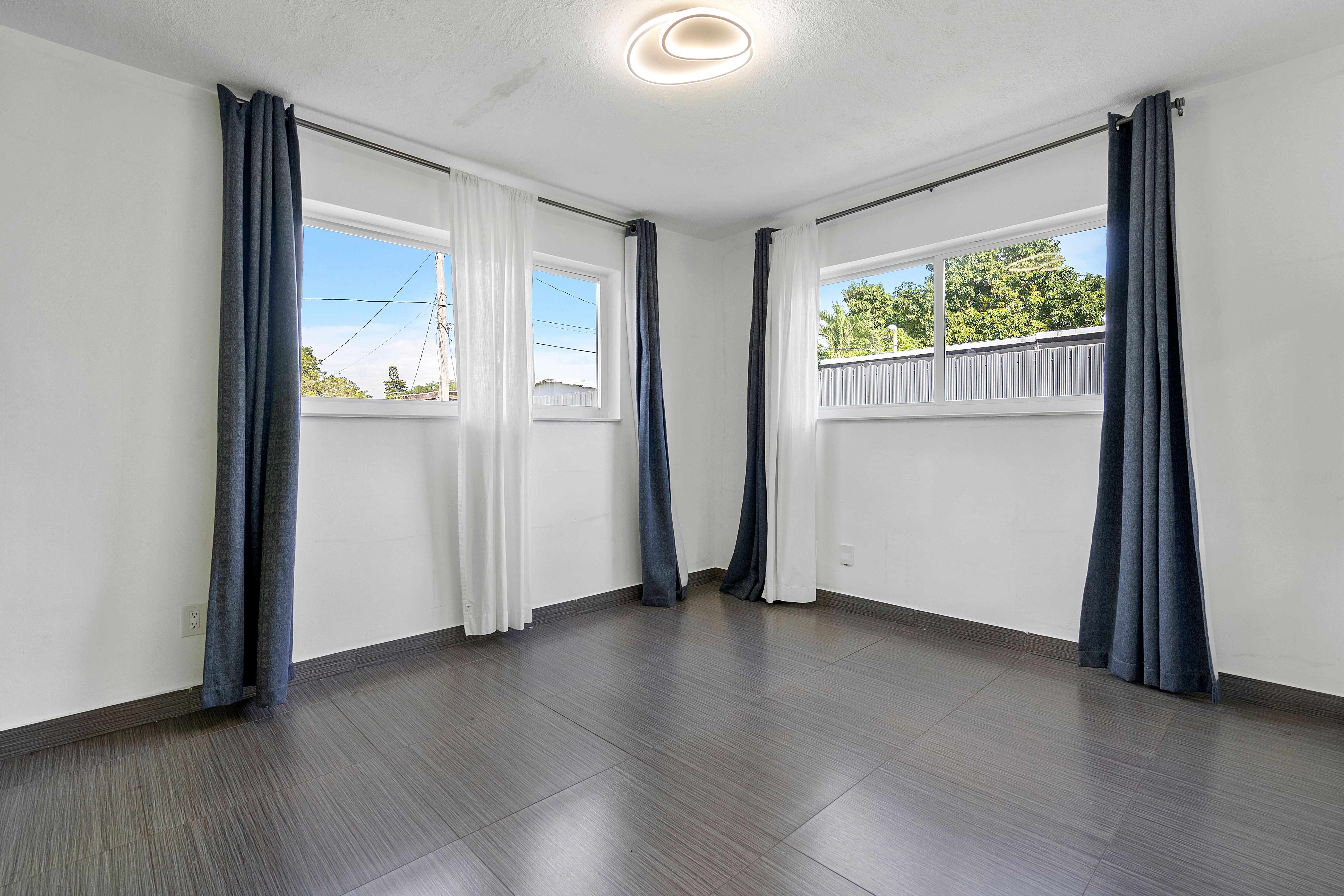  2505 NE 214th St, Aventura, FL, 33180 - 物件實景