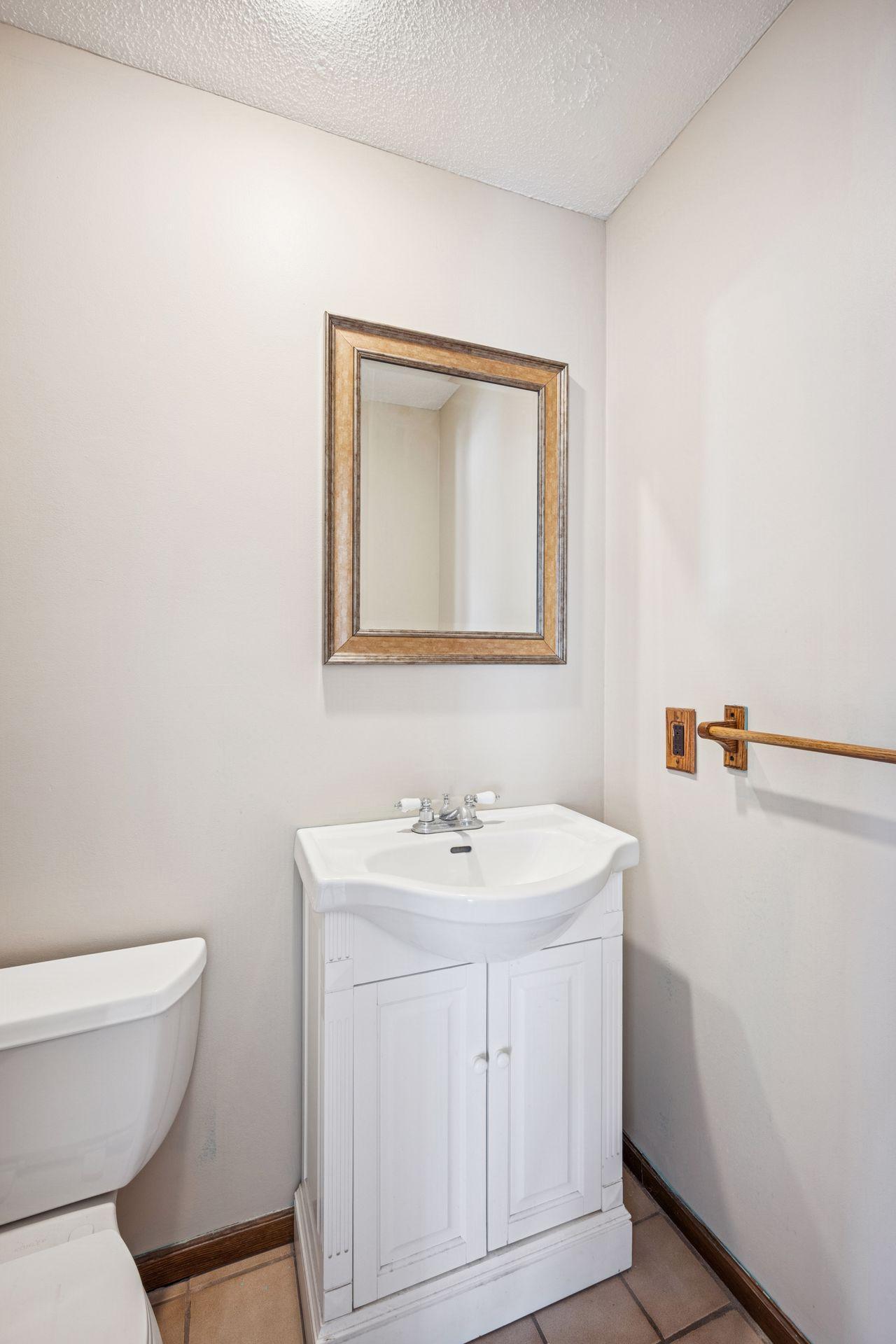 Greenfield, Minnesota, 55357, United States, 3 Bedrooms Bedrooms, ,2 BathroomsBathrooms,Residential,For Sale,2000513