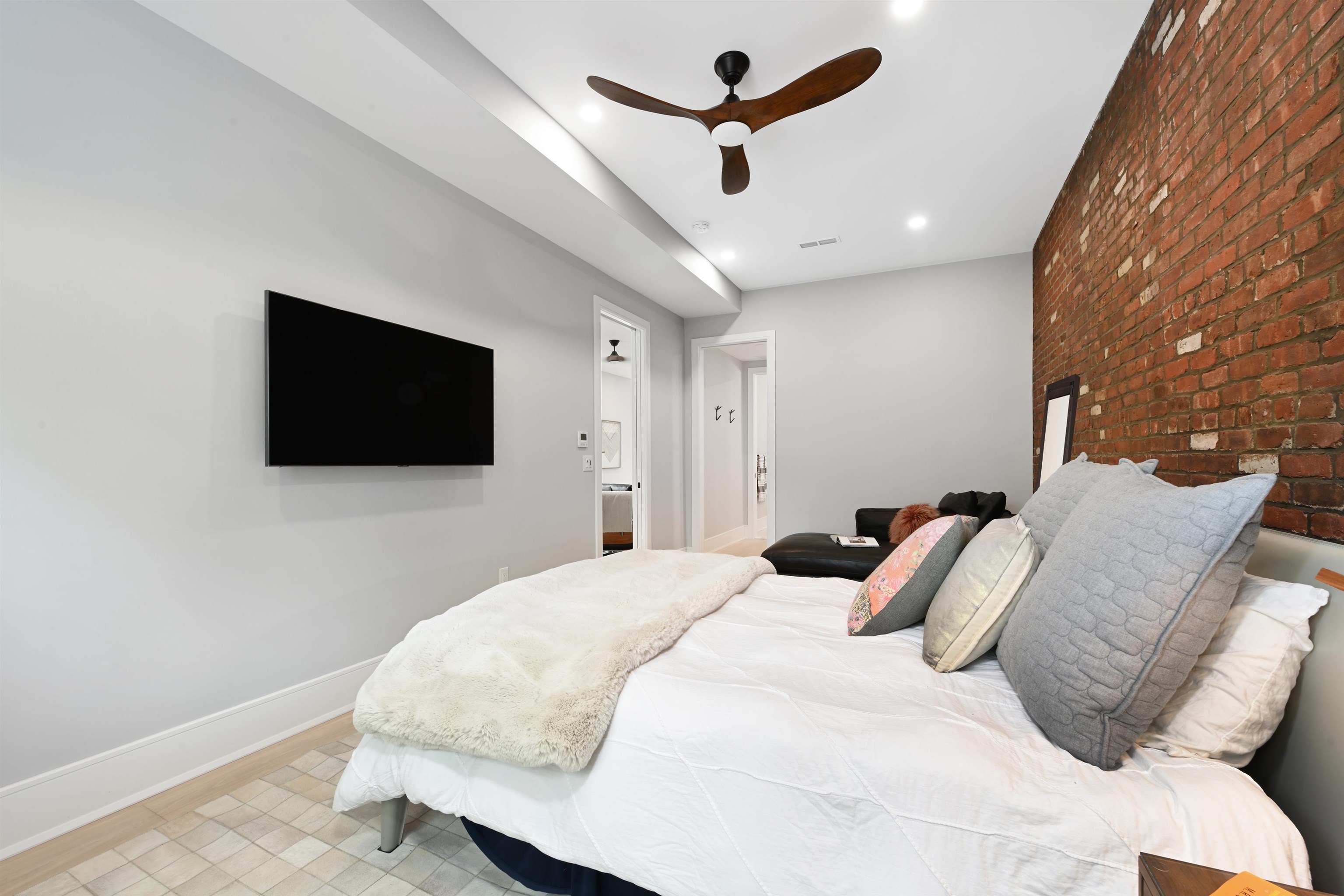 Hoboken, New Jersey, 07030, United States, 3 Bedrooms Bedrooms, ,2 BathroomsBathrooms,Residential,For Sale,1992092