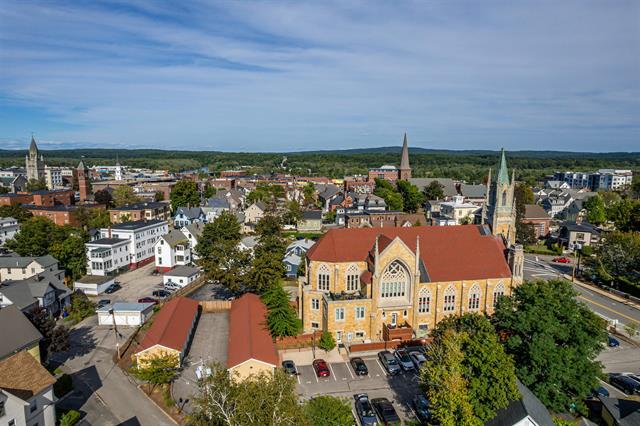 Concord, New Hampshire, 03301, United States, 3 Bedrooms Bedrooms, ,2 BathroomsBathrooms,Residential,For Sale,1986061