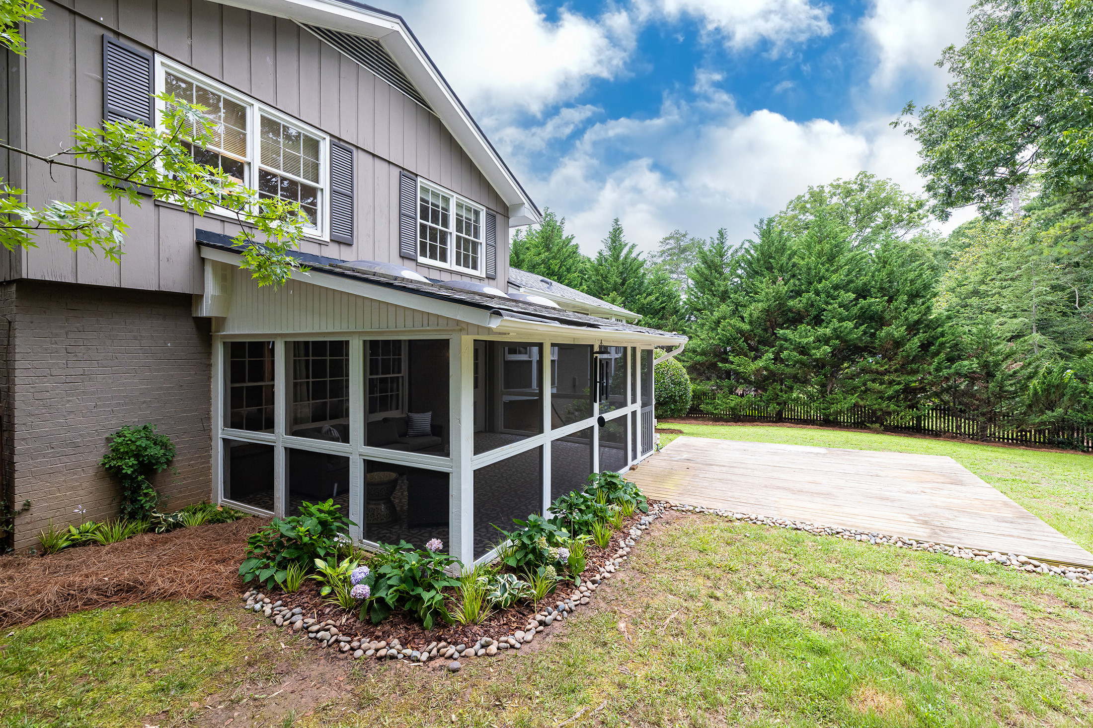  Beautifully Updated Home in Sought-after Arden Woods Neighborhood of Dunwoody - 物件實景