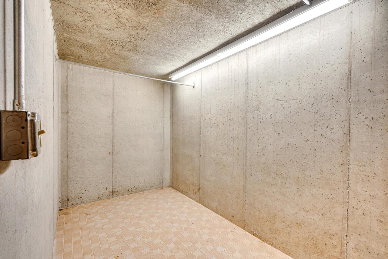 Oshkosh, Wisconsin, 54904, United States, 4 Bedrooms Bedrooms, ,3 BathroomsBathrooms,Residential,For Sale,1978045