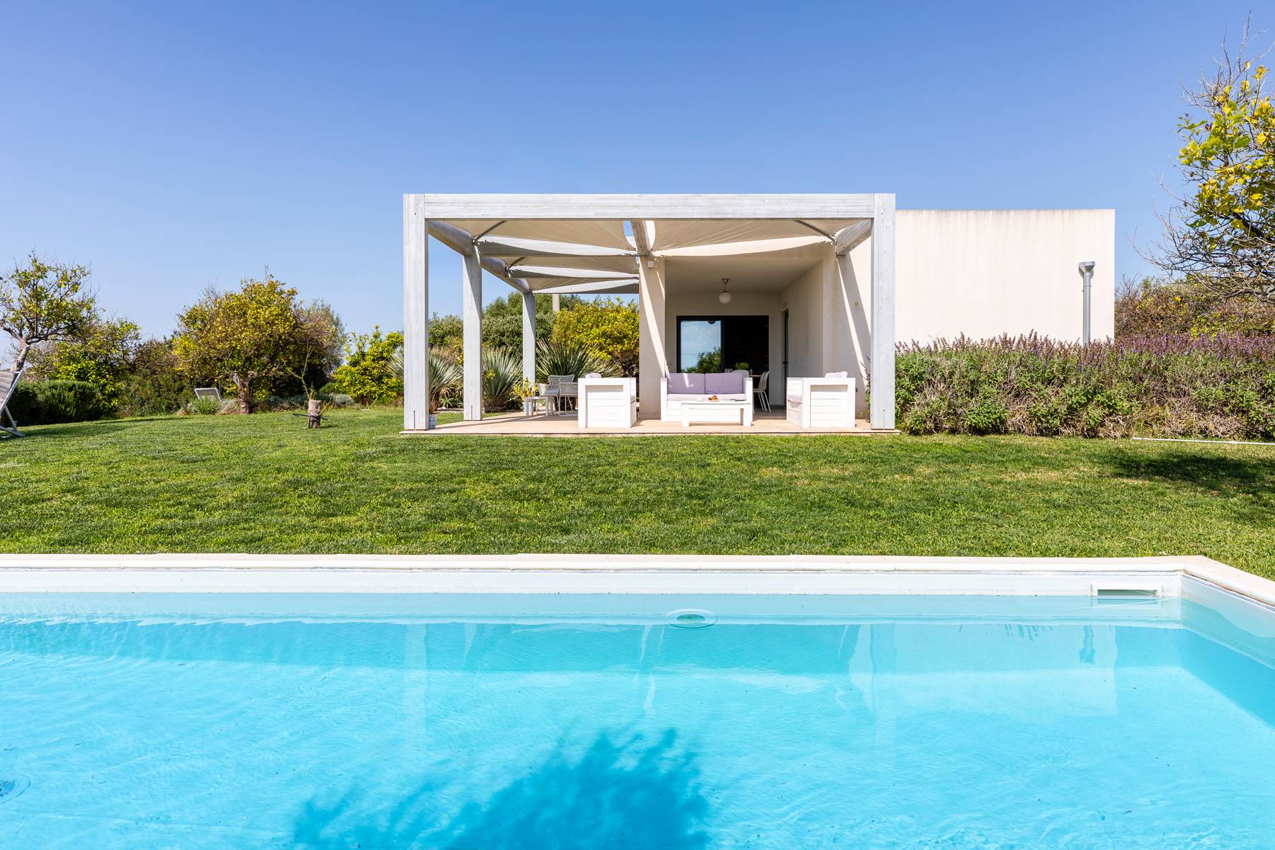  Contemporary villa nestled in the Noto countryside - 物件實景