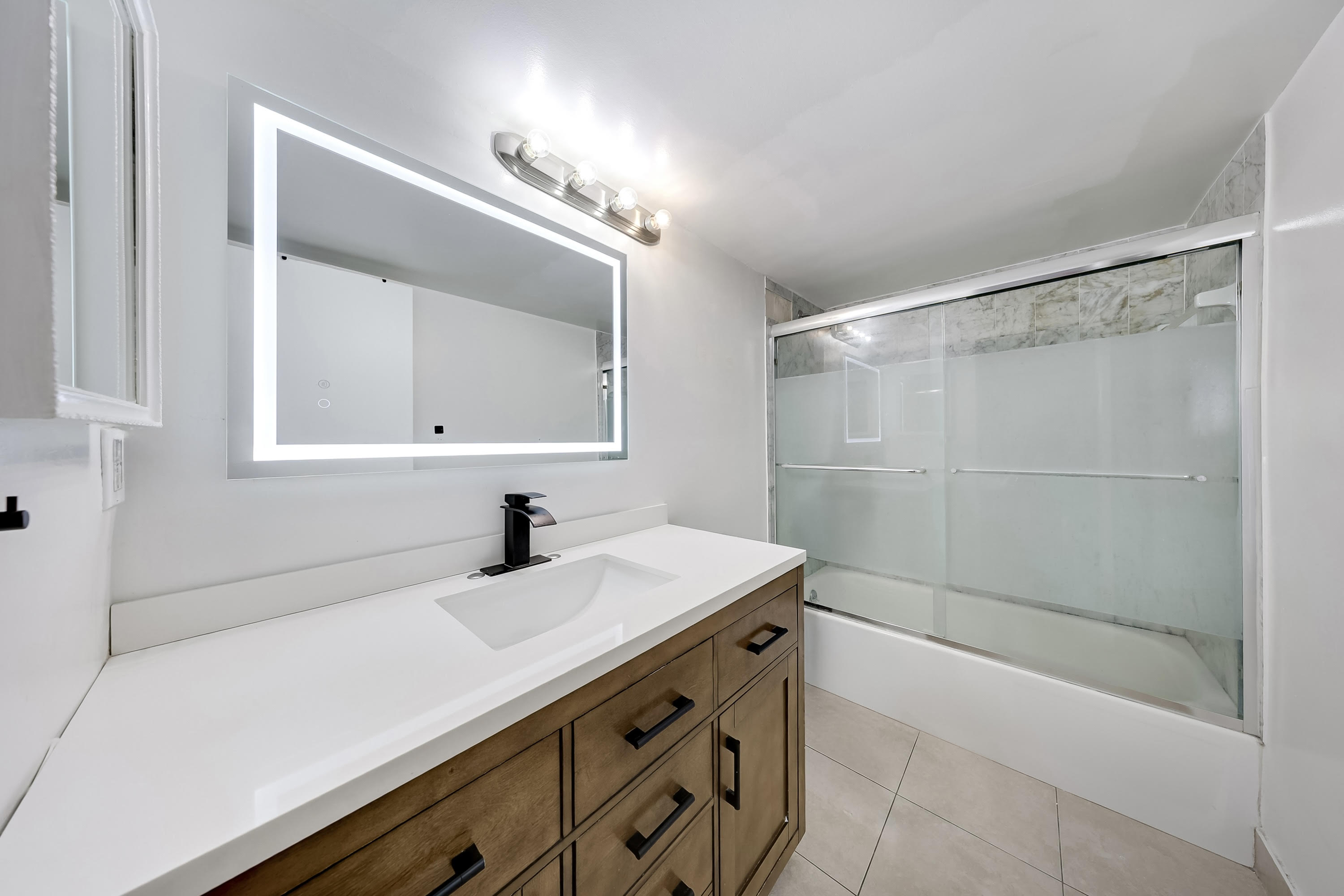  555 NE 15th St, Miami, FL, 33132 - 物件實景