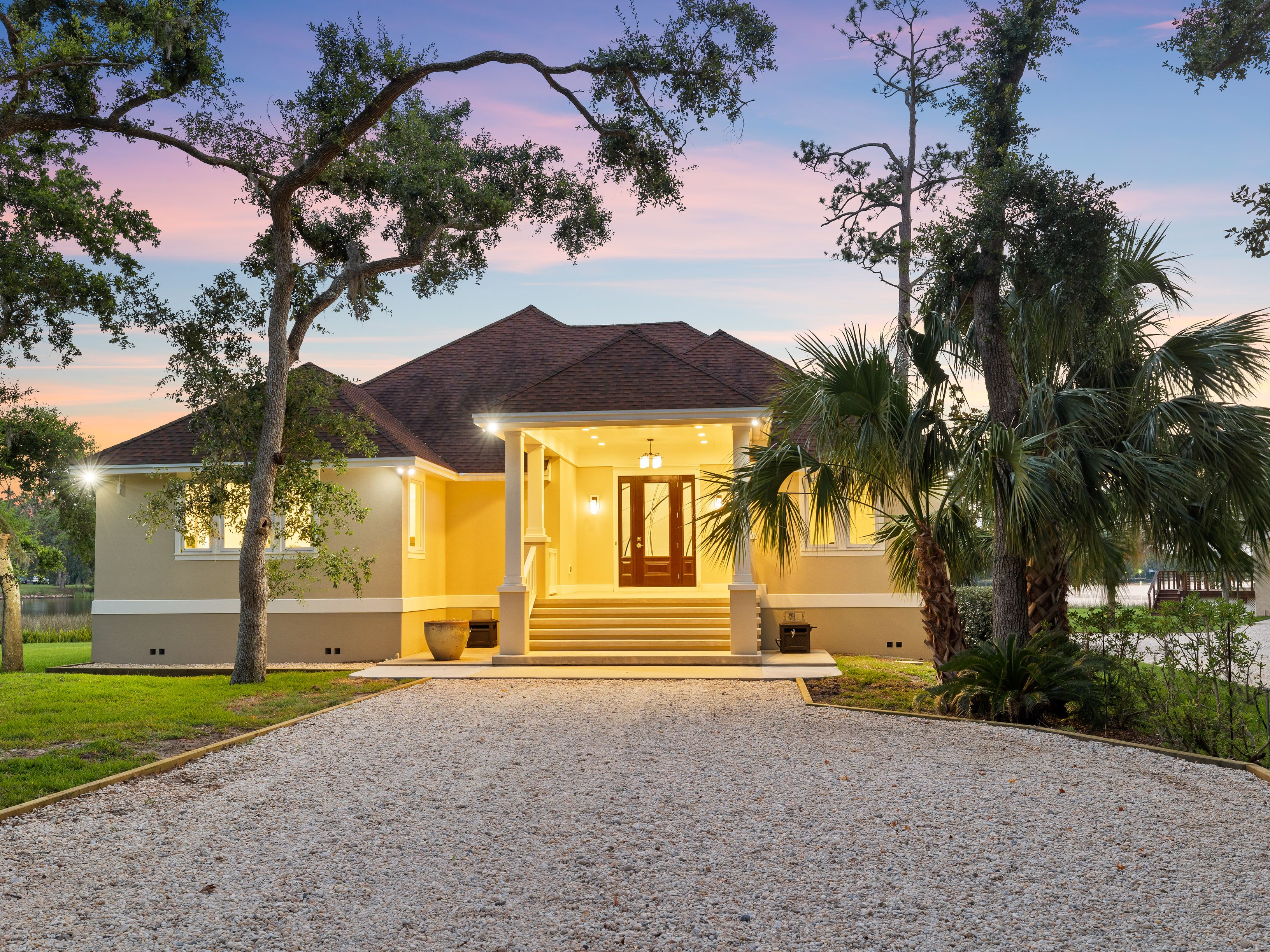  A Once-in-a-Generation Waterfront Estate with 725 Feet Bayou-Frontage - 物件實景