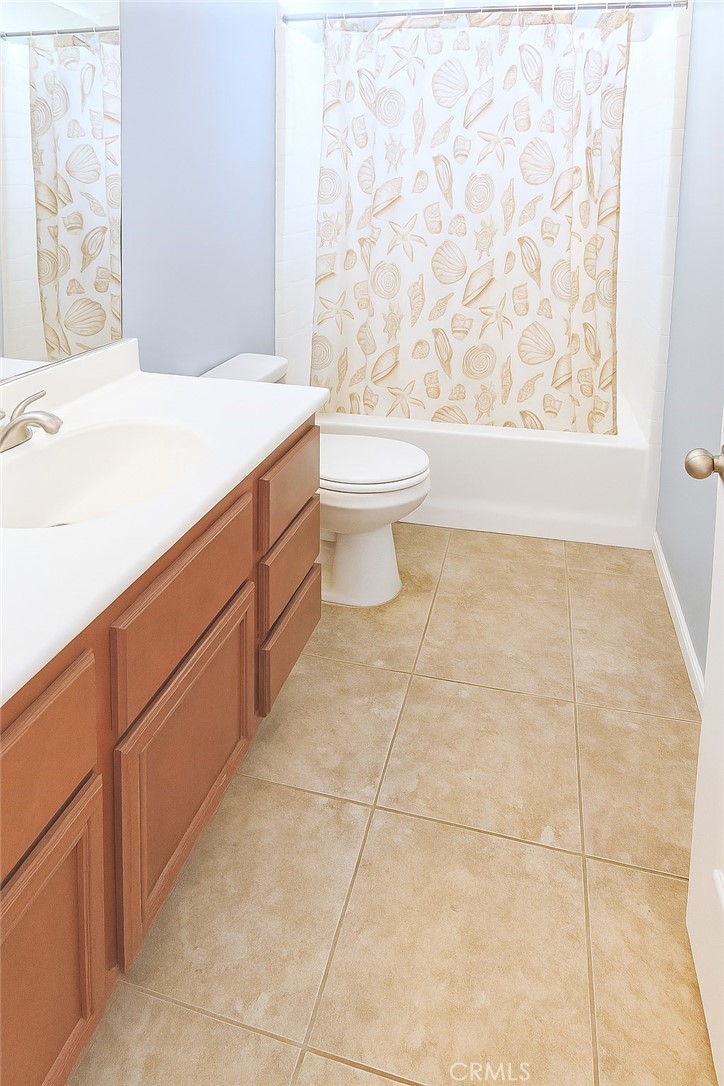 Lancaster, California, 93536, United States, 3 Bedrooms Bedrooms, ,2 BathroomsBathrooms,Residential,For Sale,1999521