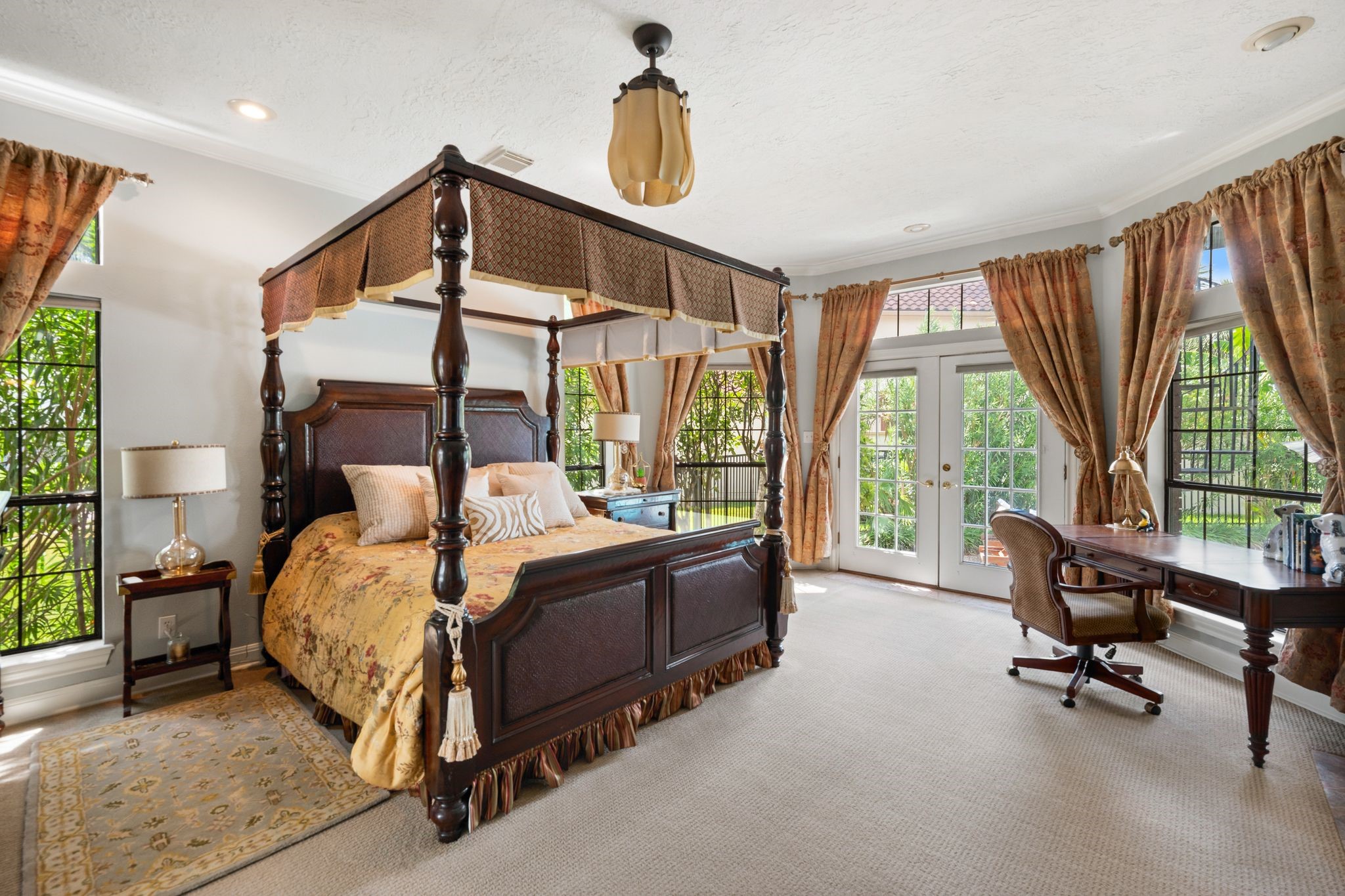  2207 Twin Oaks Boulevard - 物件實景