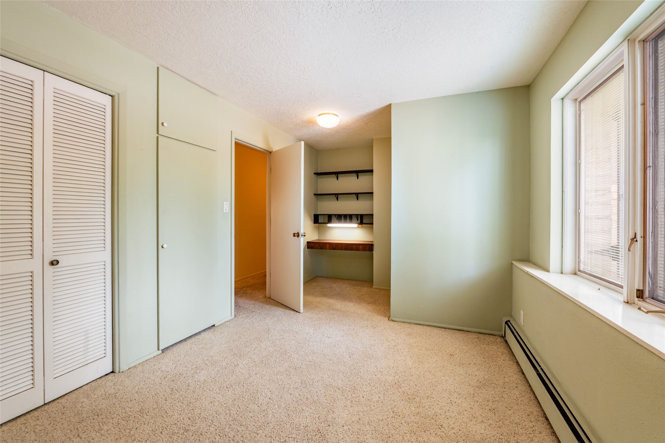  2532 Harold Place NE - 物件實景