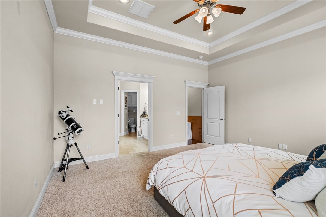 Rogers, Arkansas, 72758, United States, 5 Bedrooms Bedrooms, ,4 BathroomsBathrooms,Residential,For Sale,1882904