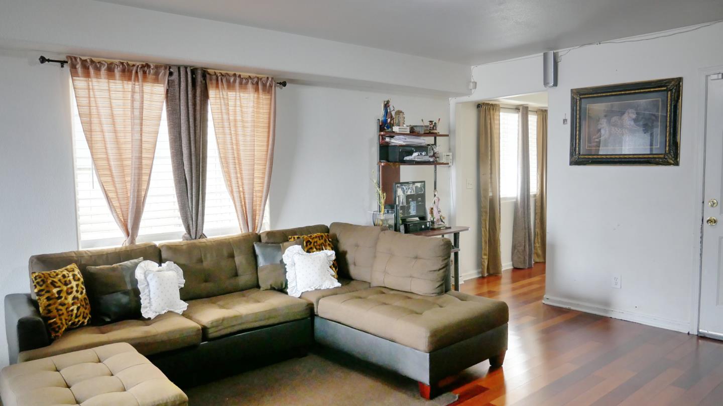 Richmond, California, 94801, United States, 3 Bedrooms Bedrooms, ,3 BathroomsBathrooms,Residential,For Sale,1978475