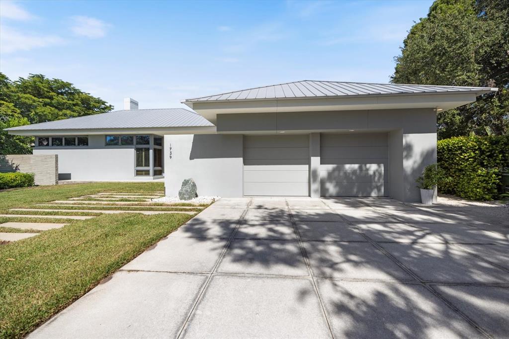 Sarasota, Florida, 34239, United States, 4 Bedrooms Bedrooms, ,5 BathroomsBathrooms,Residential,For Sale,1988202