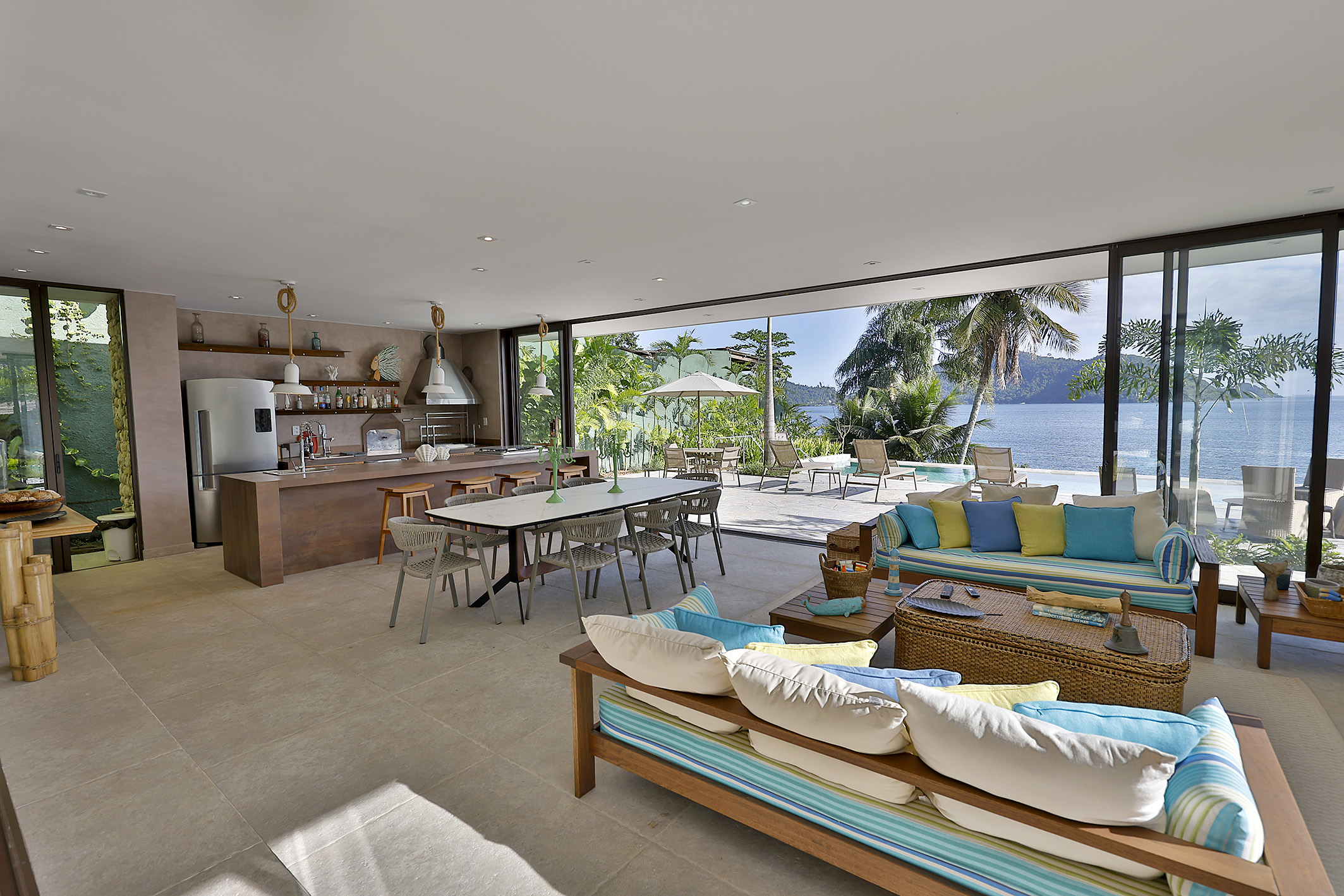  Beachfront house with a swimming pool and a gym - 物件實景