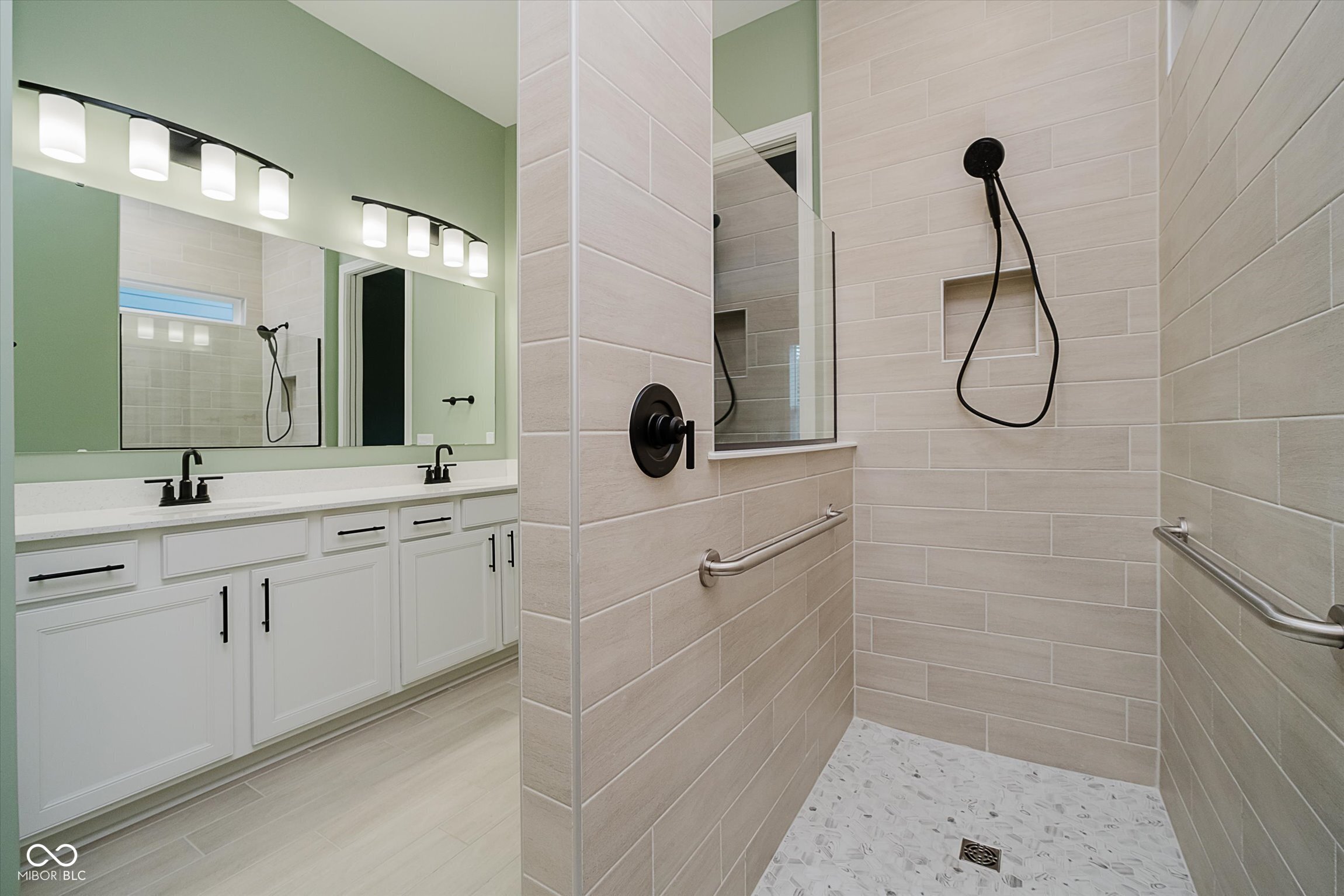 Fishers, Indiana, 46037, United States, 3 Bedrooms Bedrooms, ,2 BathroomsBathrooms,Residential,For Sale,1974200