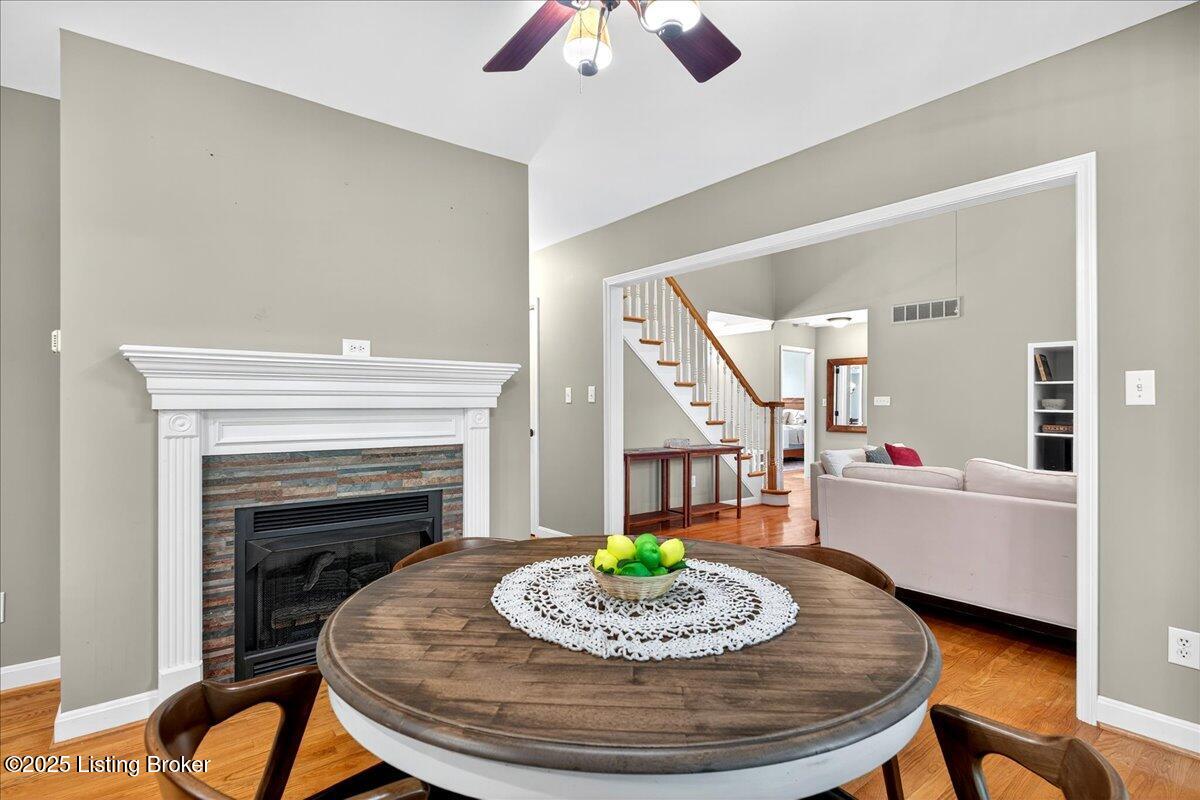 Louisville, Kentucky, 40214, United States, 4 Bedrooms Bedrooms, ,4 BathroomsBathrooms,Residential,For Sale,1911574