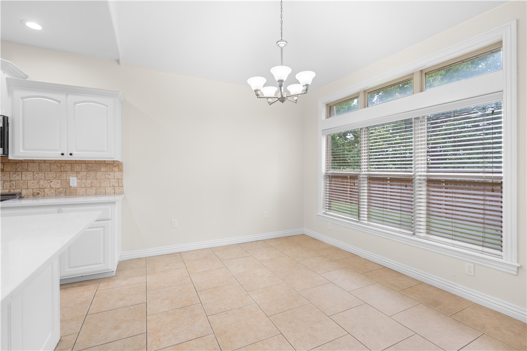 Fayetteville, Arkansas, 72704, United States, 5 Bedrooms Bedrooms, ,4 BathroomsBathrooms,Residential,For Sale,1877599