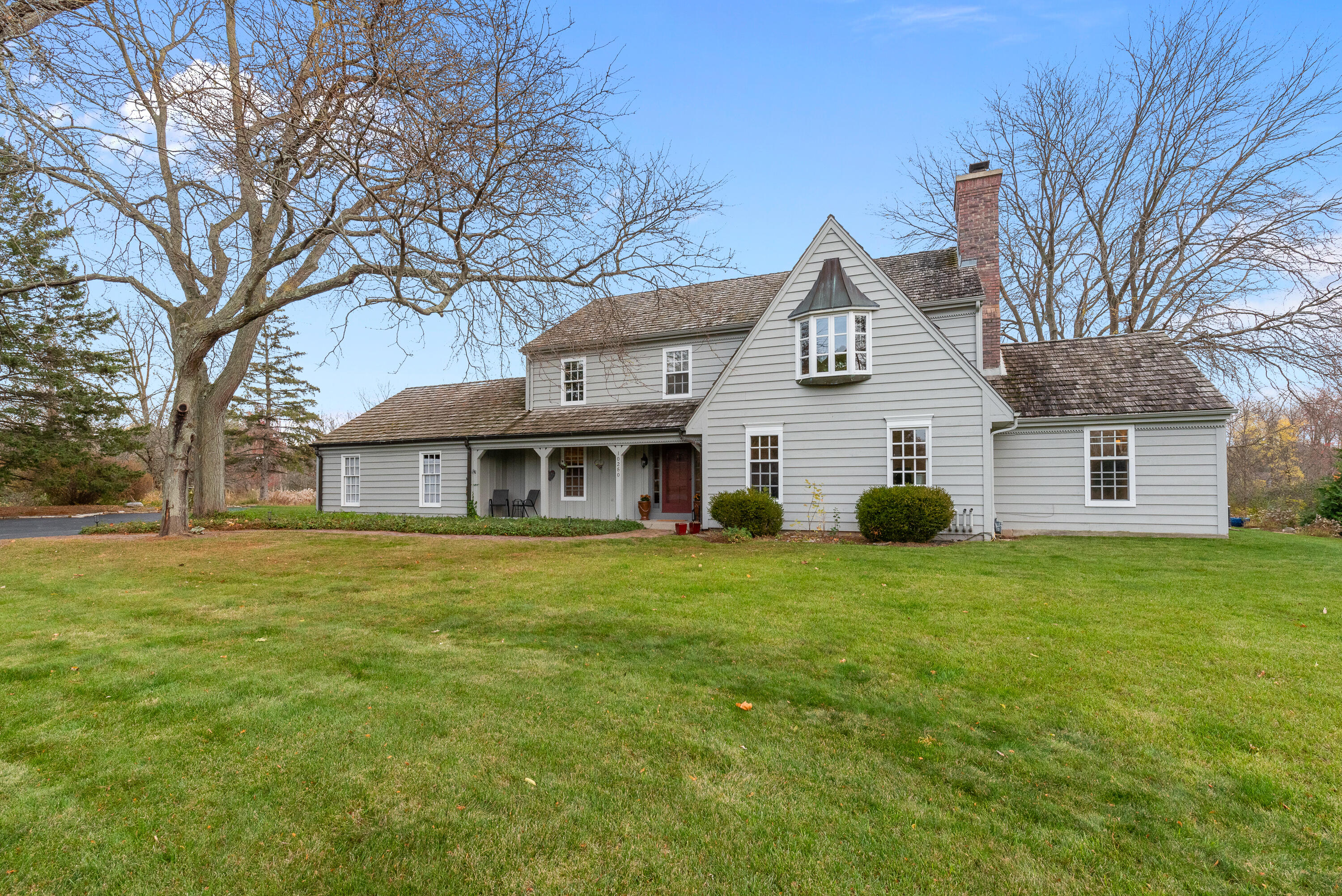 Mequon, Wisconsin, 53092, United States, 4 Bedrooms Bedrooms, ,3 BathroomsBathrooms,Residential,For Sale,1989588