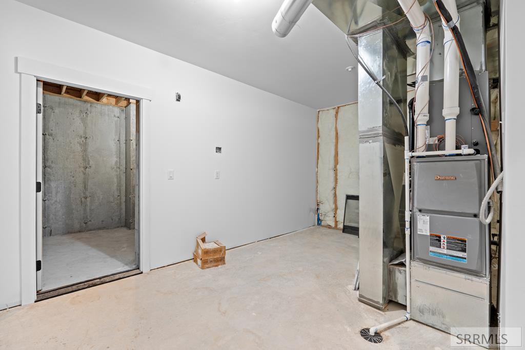 RIGBY, Idaho, 83442, United States, 5 Bedrooms Bedrooms, ,3 BathroomsBathrooms,Residential,For Sale,1983610