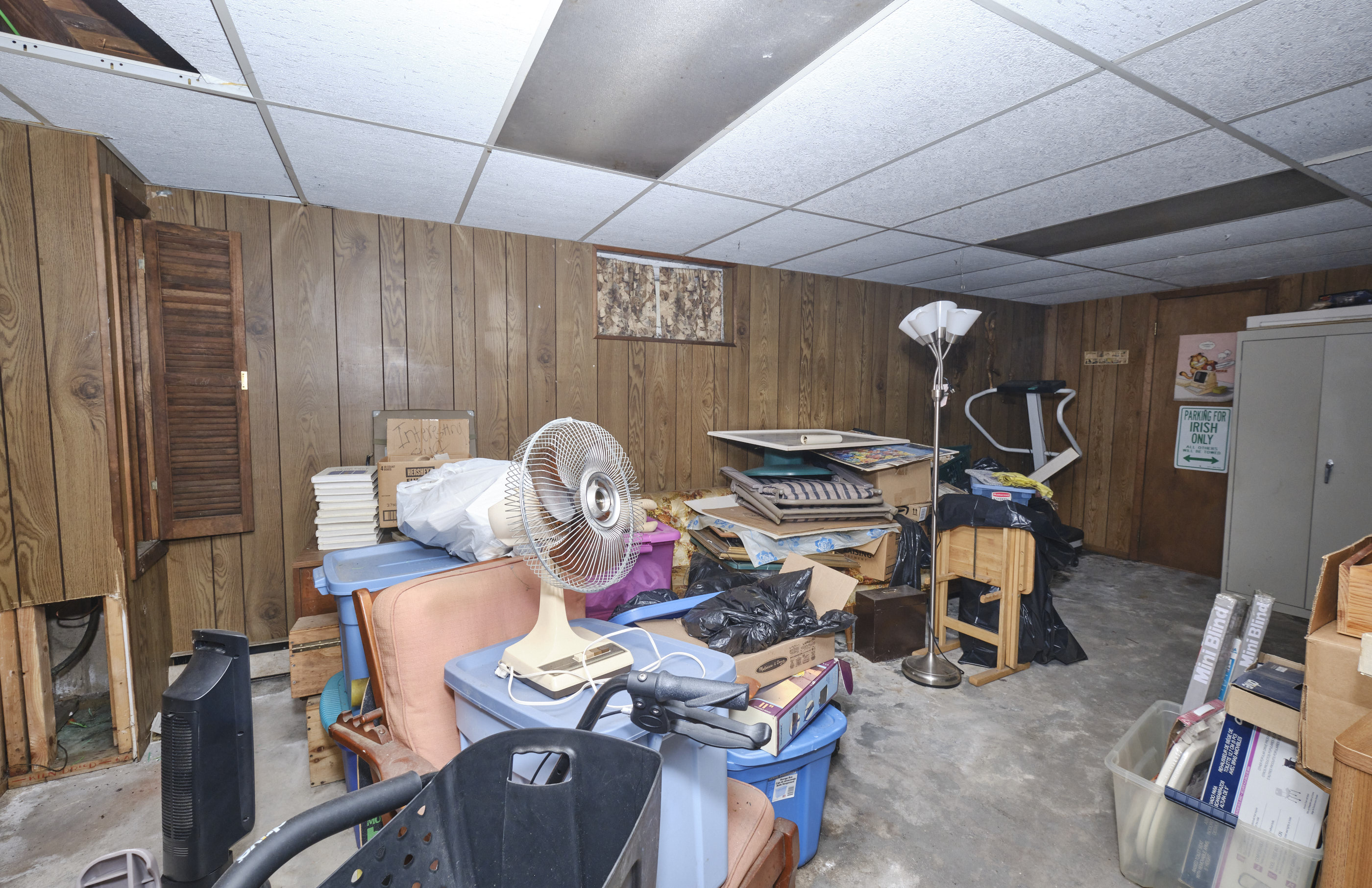 New Hyde Park, New York, 11040, United States, 4 Bedrooms Bedrooms, ,3 BathroomsBathrooms,Residential,For Sale,1977878