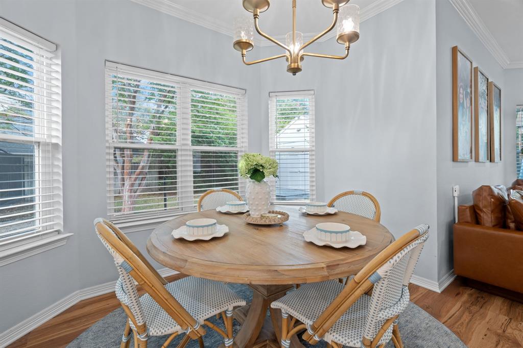 Waxahachie, Texas, 75165, United States, 3 Bedrooms Bedrooms, ,3 BathroomsBathrooms,Residential,For Sale,1987029