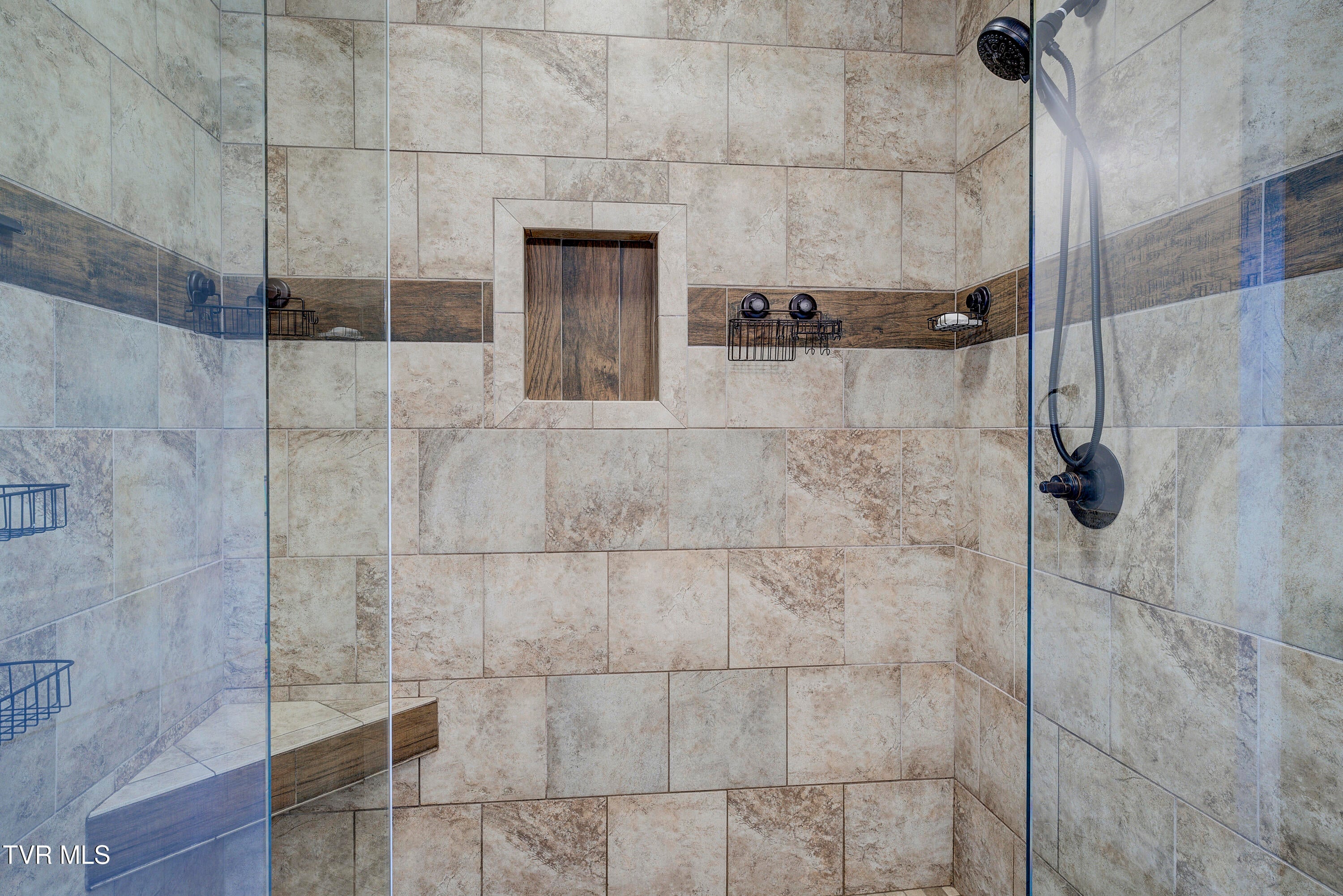 Jonesborough, Tennessee, 37659, United States, 3 Bedrooms Bedrooms, ,3 BathroomsBathrooms,Residential,For Sale,2000910