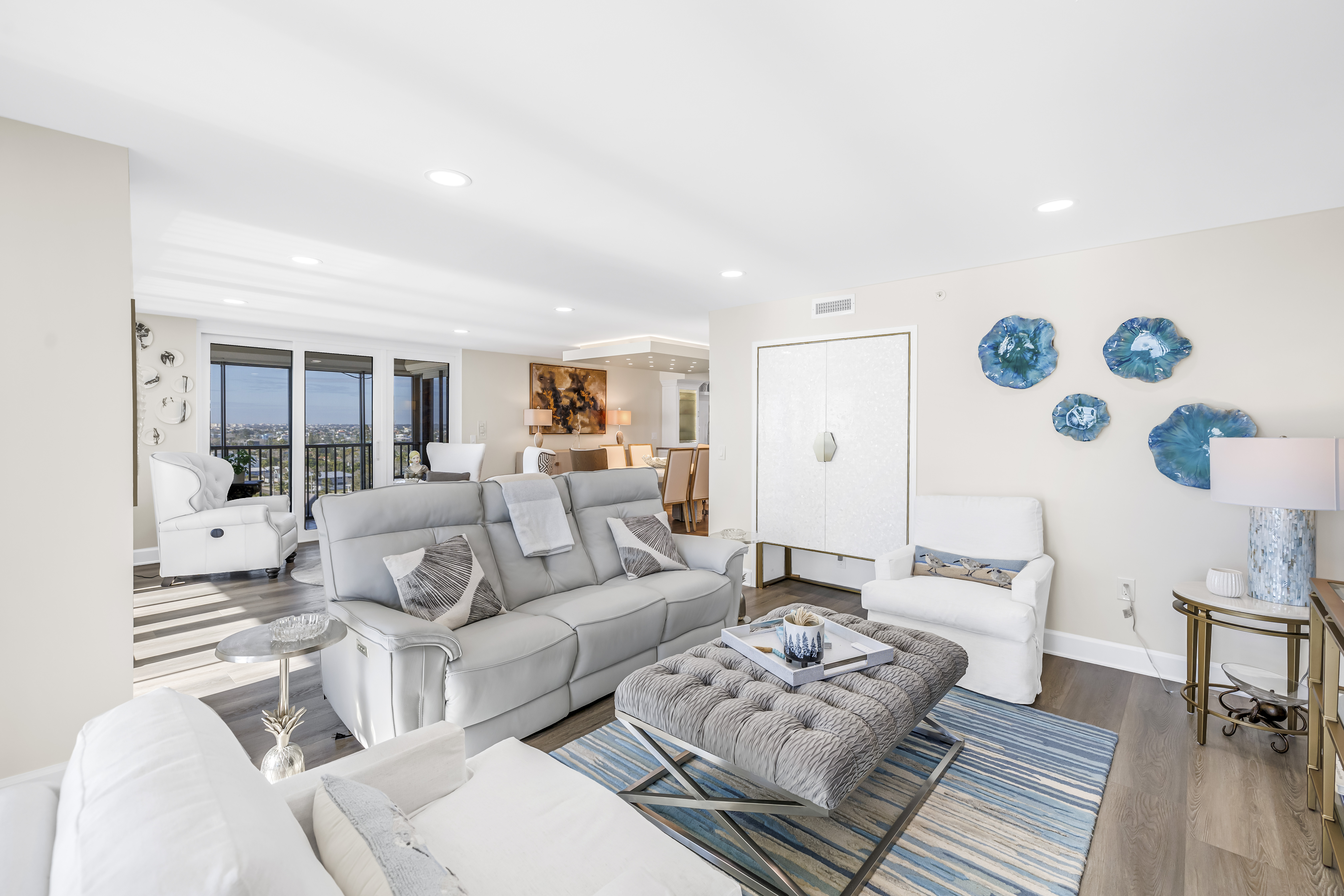 Madeira Beach, Florida, 33708, United States, 3 Bedrooms Bedrooms, ,2 BathroomsBathrooms,Residential,For Sale,2008549