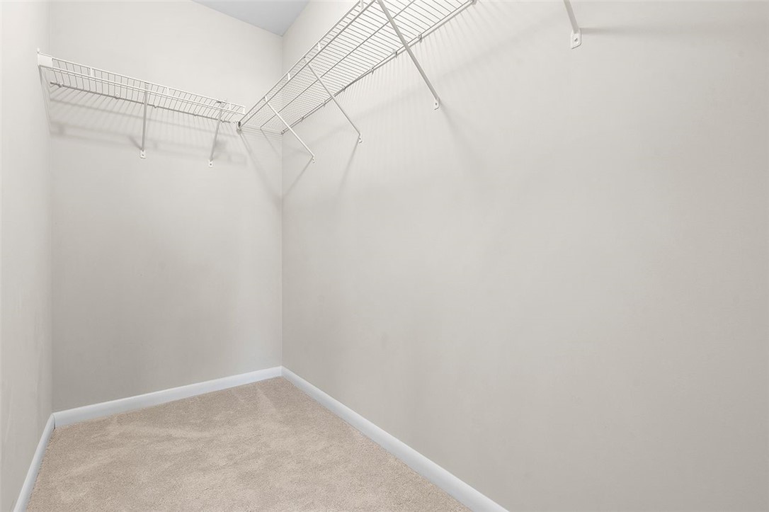 Ohio Twp, Pennsylvania, 15237, United States, 2 Bedrooms Bedrooms, ,3 BathroomsBathrooms,Residential,For Sale,1984724