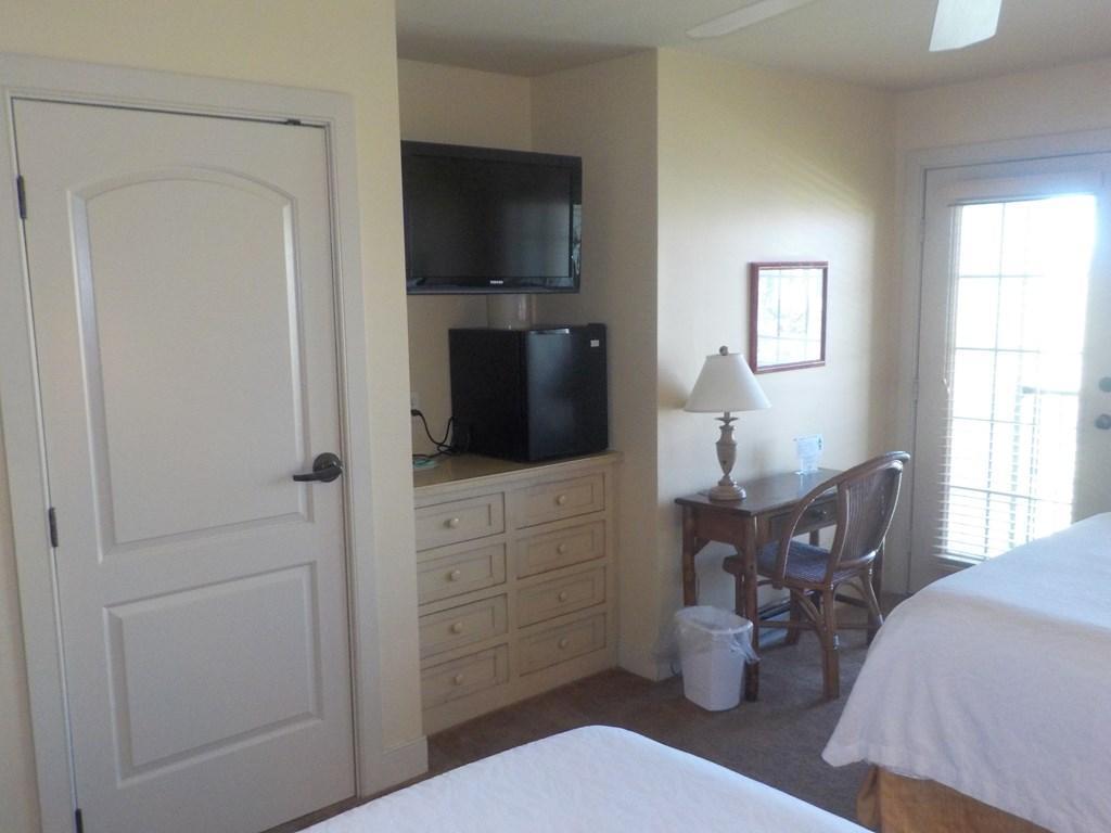107 1st Ave, Sturgeon Bay, Wisconsin, 54235, United States, 3 Bedrooms Bedrooms, ,3 BathroomsBathrooms,Residential,For Sale,107 1st Ave,1537495