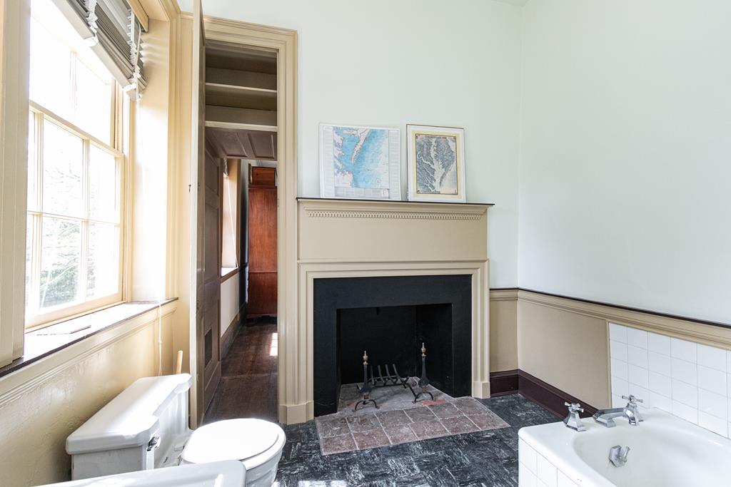 Hallwood, Virginia, 23359, United States, 3 Bedrooms Bedrooms, ,4 BathroomsBathrooms,Residential,For Sale,1827701