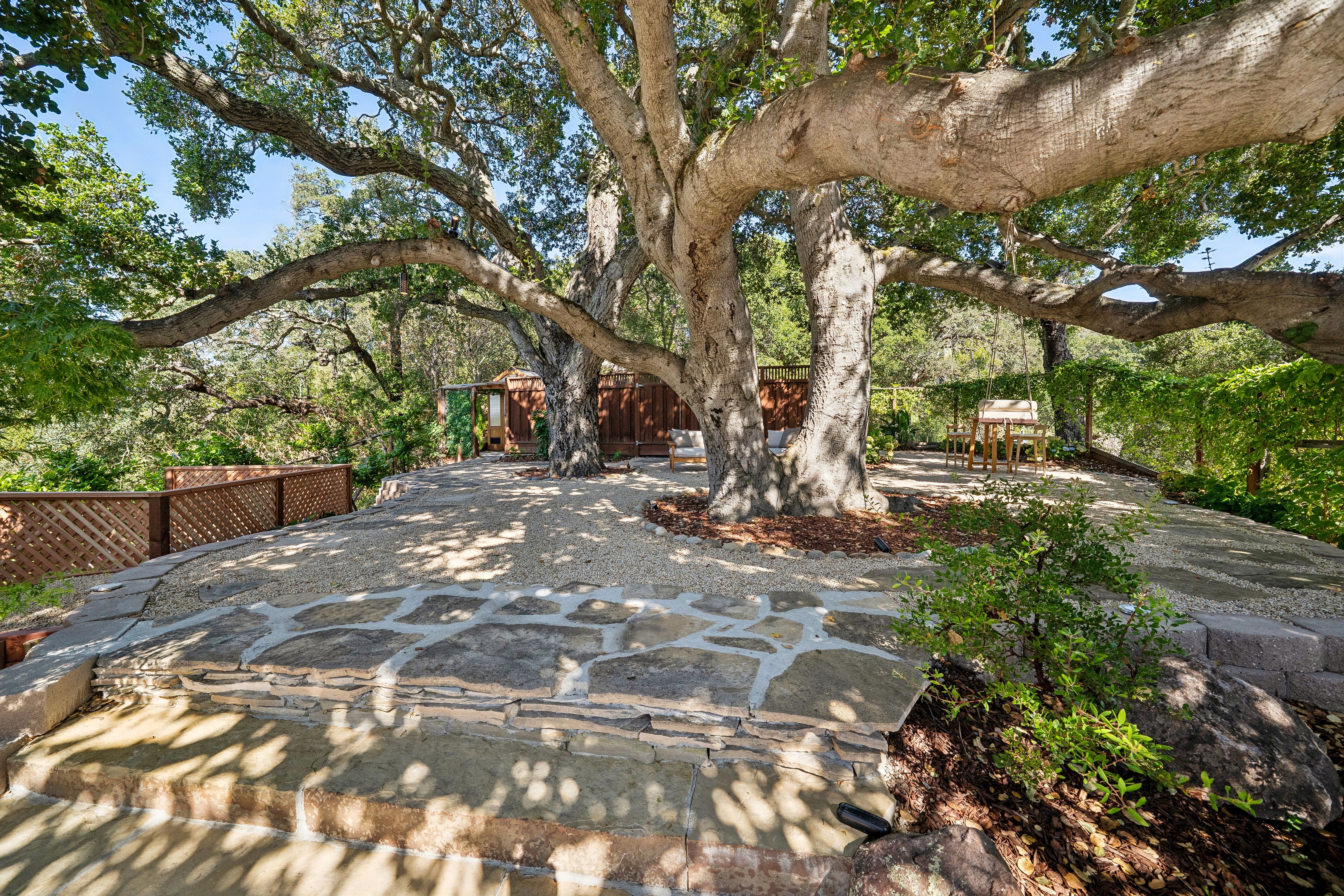  Private Mediterranean Estate with Breathtaking Views - 物件實景