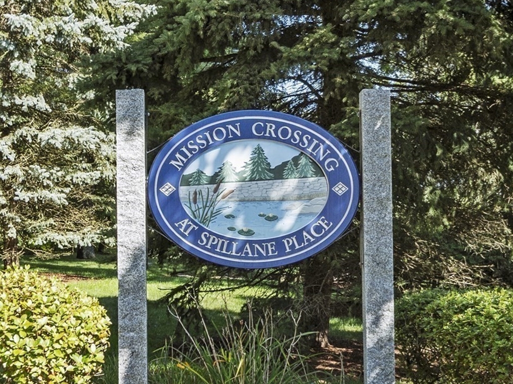 Chelmsford, Massachusetts, 01863, United States, 2 Bedrooms Bedrooms, ,2 BathroomsBathrooms,Residential,For Sale,1939125