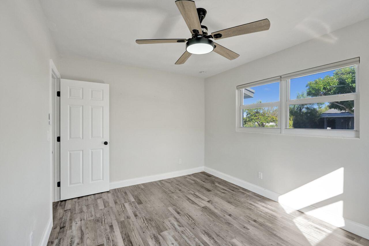 Lake Worth Beach, Florida, 33460, United States, 3 Bedrooms Bedrooms, ,2 BathroomsBathrooms,Residential,For Sale,1992911