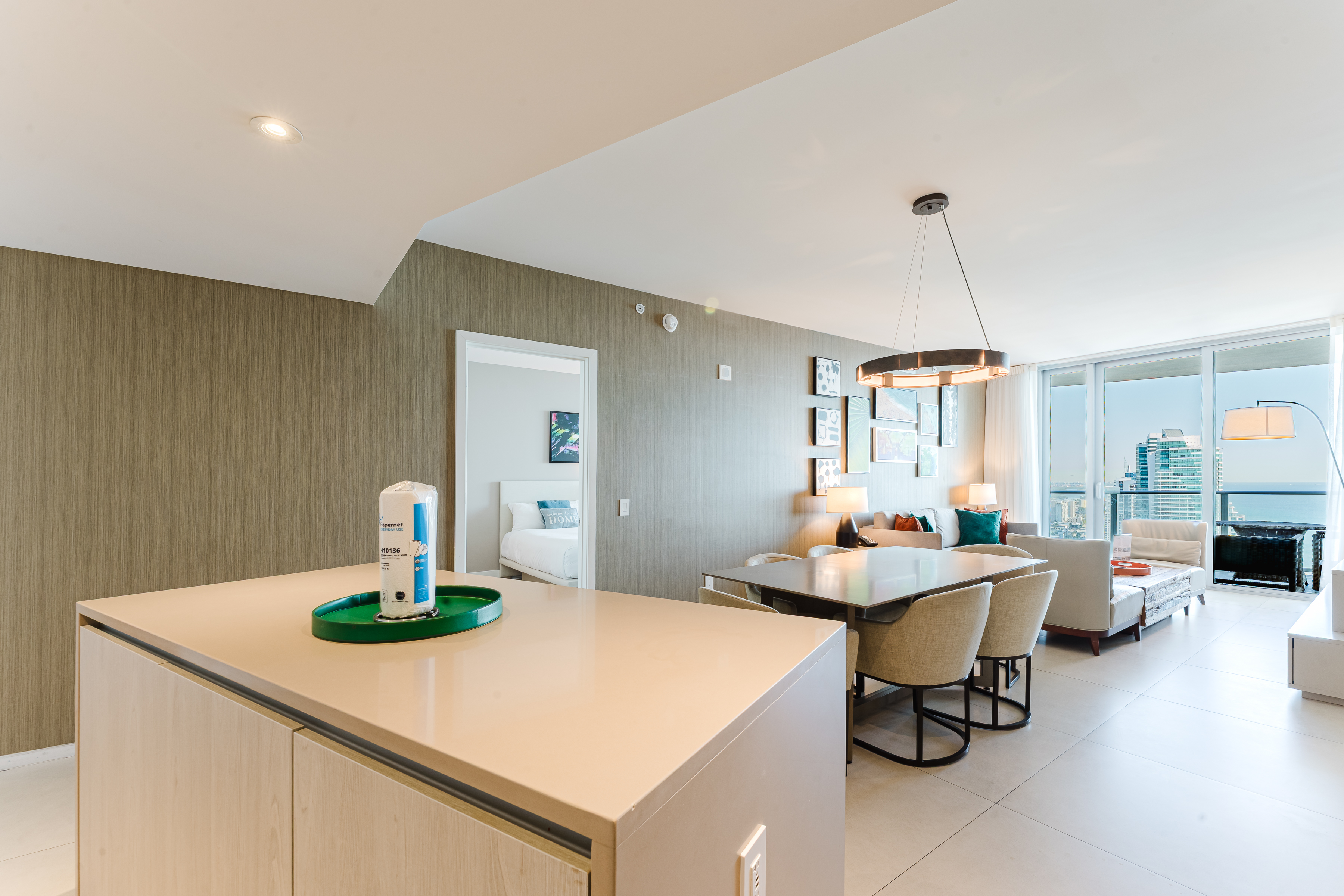  4111 S Ocean Dr, Hollywood, FL, 33019 - 物件實景