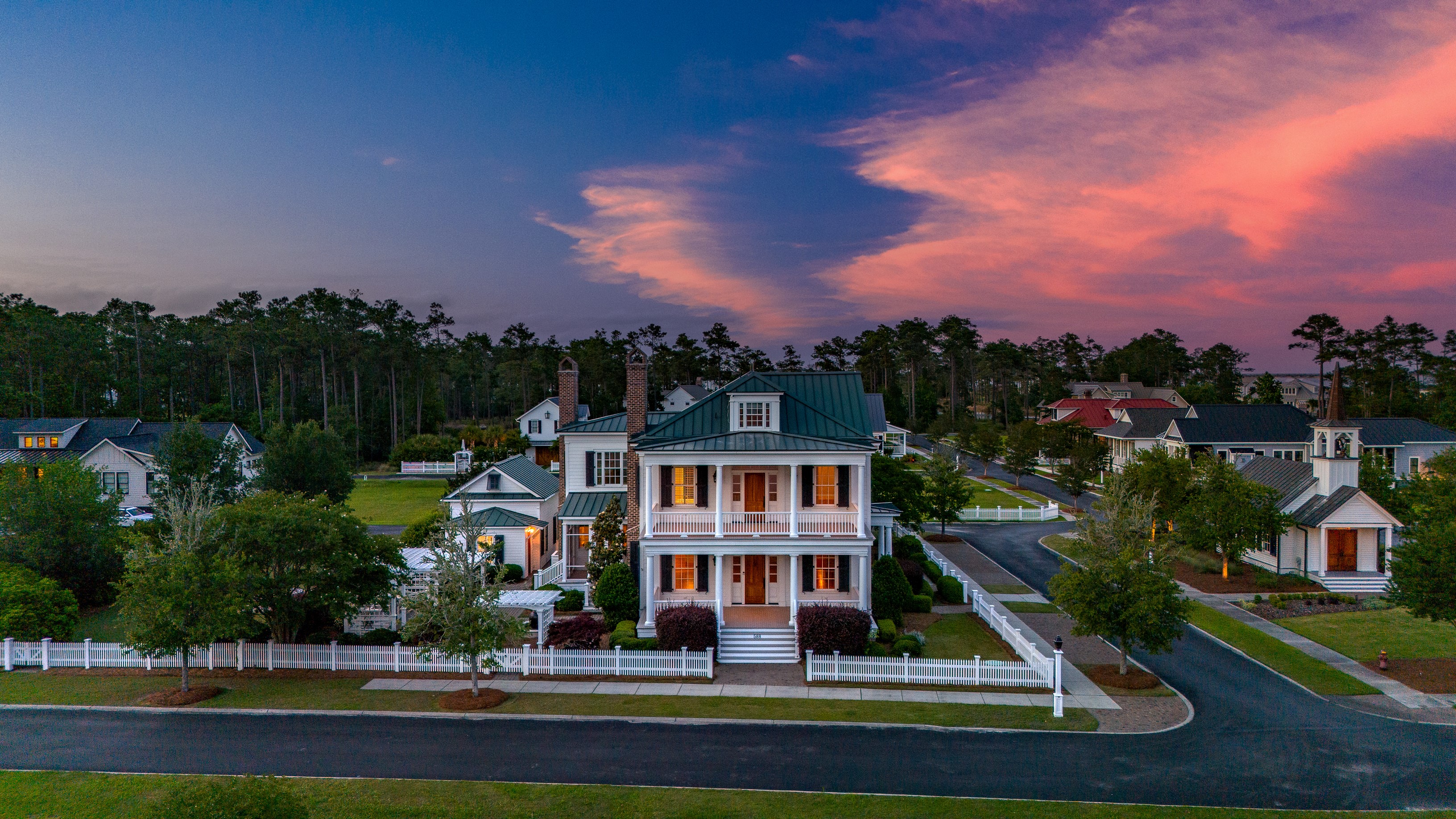 Oriental, North Carolina, 28571, United States, 3 Bedrooms Bedrooms, ,6 BathroomsBathrooms,Residential,For Sale,1825217