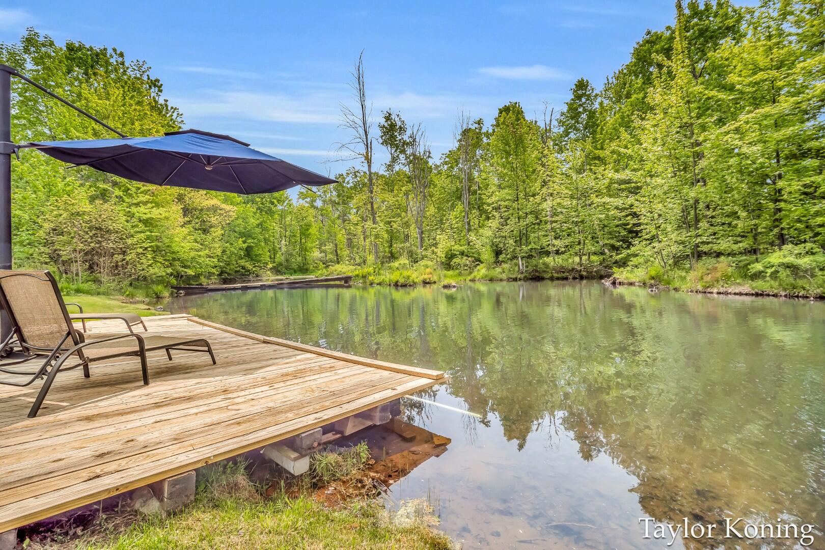 Hart, Michigan, 49420, United States, 2 Bedrooms Bedrooms, ,2 BathroomsBathrooms,Residential,For Sale,1949749