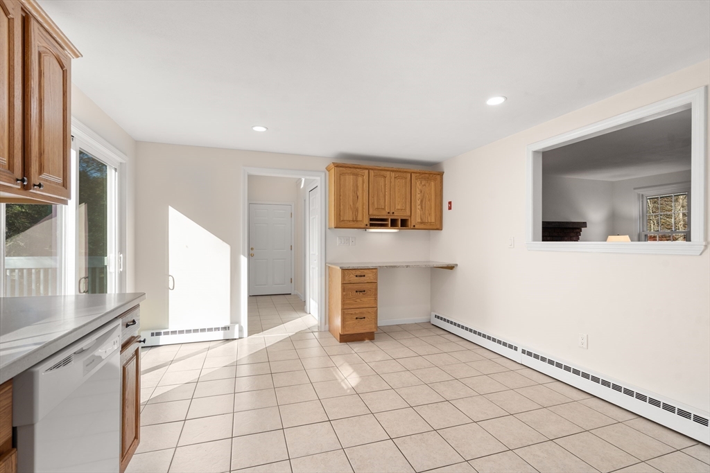 Mattapoisett, Massachusetts, 02739, United States, 3 Bedrooms Bedrooms, ,2 BathroomsBathrooms,Residential,For Sale,1987797