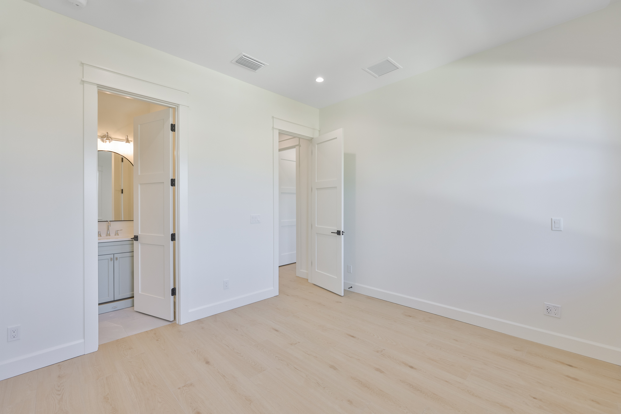 Tampa, Florida, 33629, United States, 5 Bedrooms Bedrooms, ,7 BathroomsBathrooms,Residential,For Sale,2007837