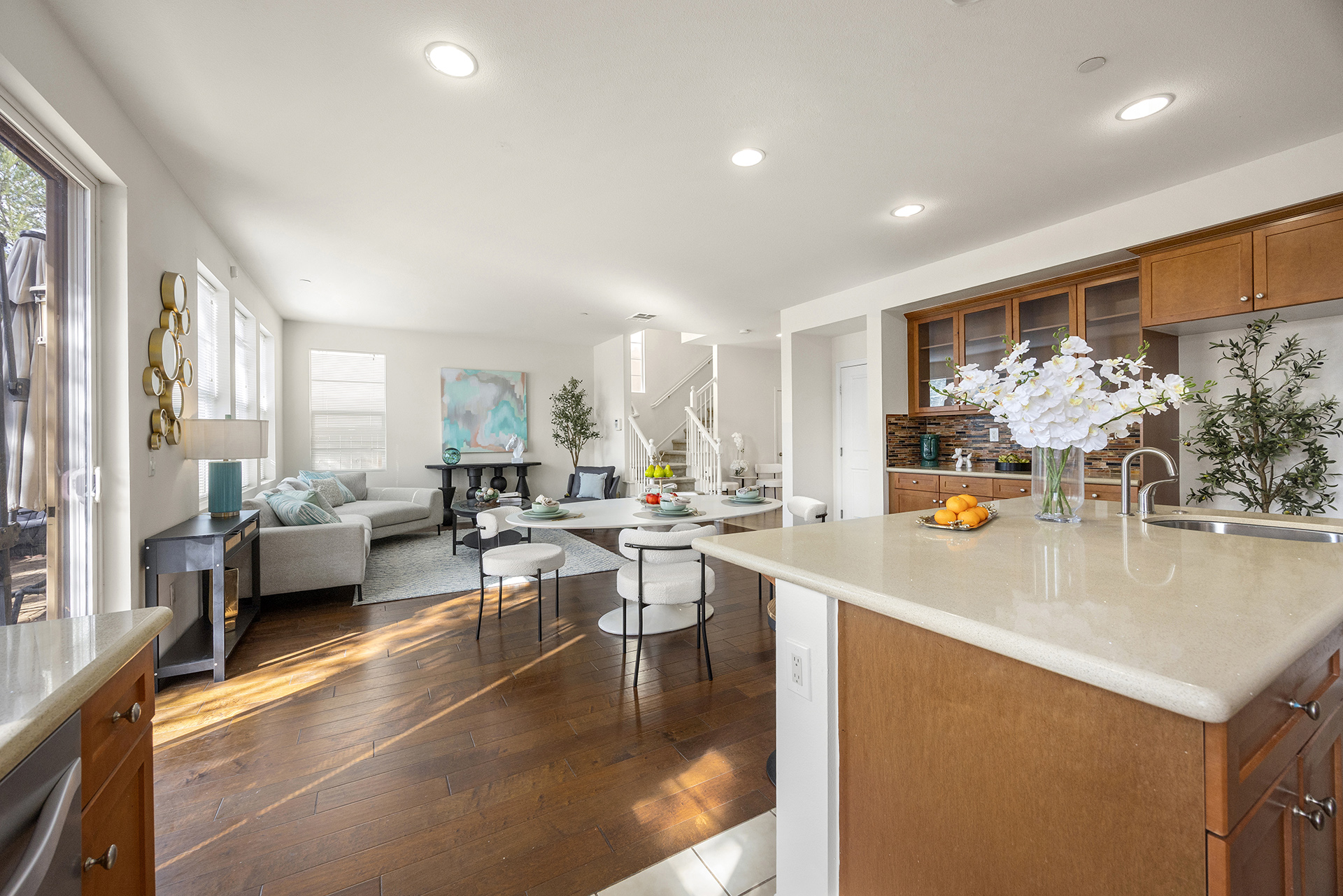 Garden Grove, California, 92843, United States, 5 Bedrooms Bedrooms, ,4 BathroomsBathrooms,Residential,For Sale,1986073