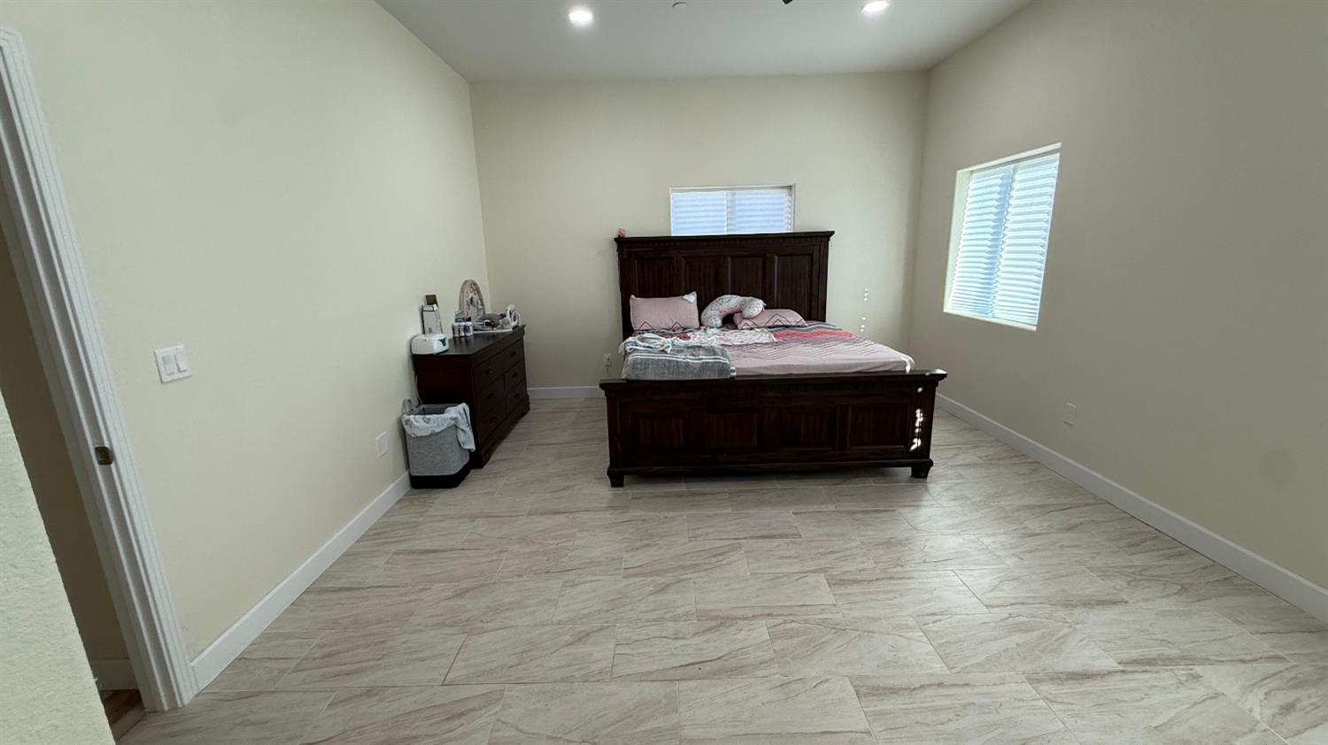 Selma, California, 93662, United States, 4 Bedrooms Bedrooms, ,2 BathroomsBathrooms,Residential,For Sale,1974766