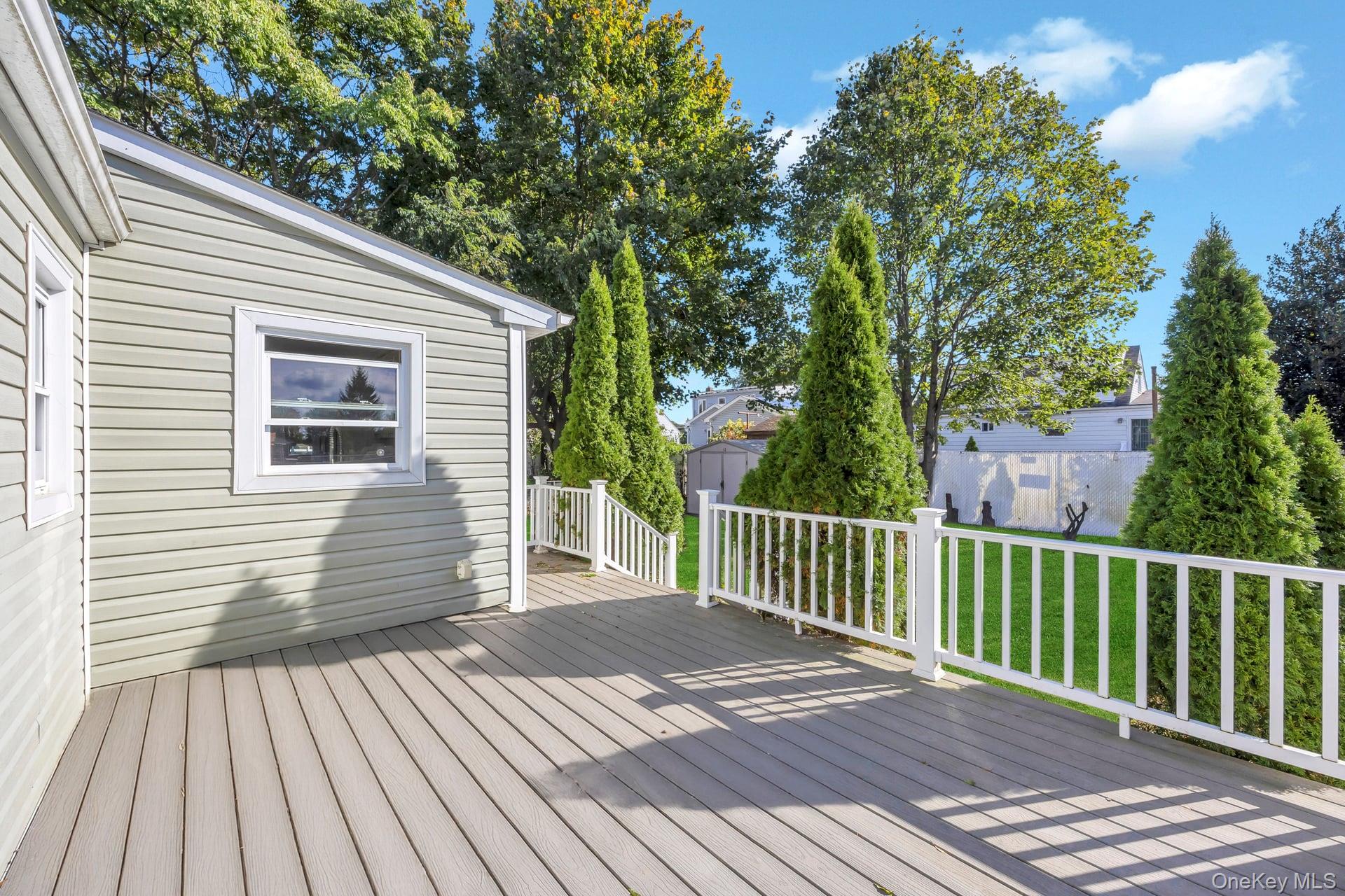 Lindenhurst, New York, 11757, United States, 4 Bedrooms Bedrooms, ,2 BathroomsBathrooms,Residential,For Sale,1965289